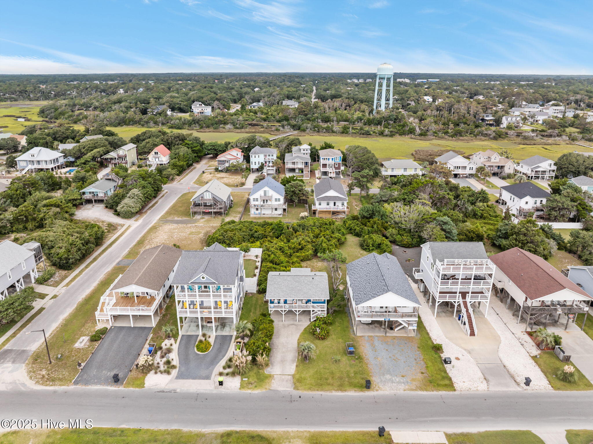 2906 E Dolphin Drive