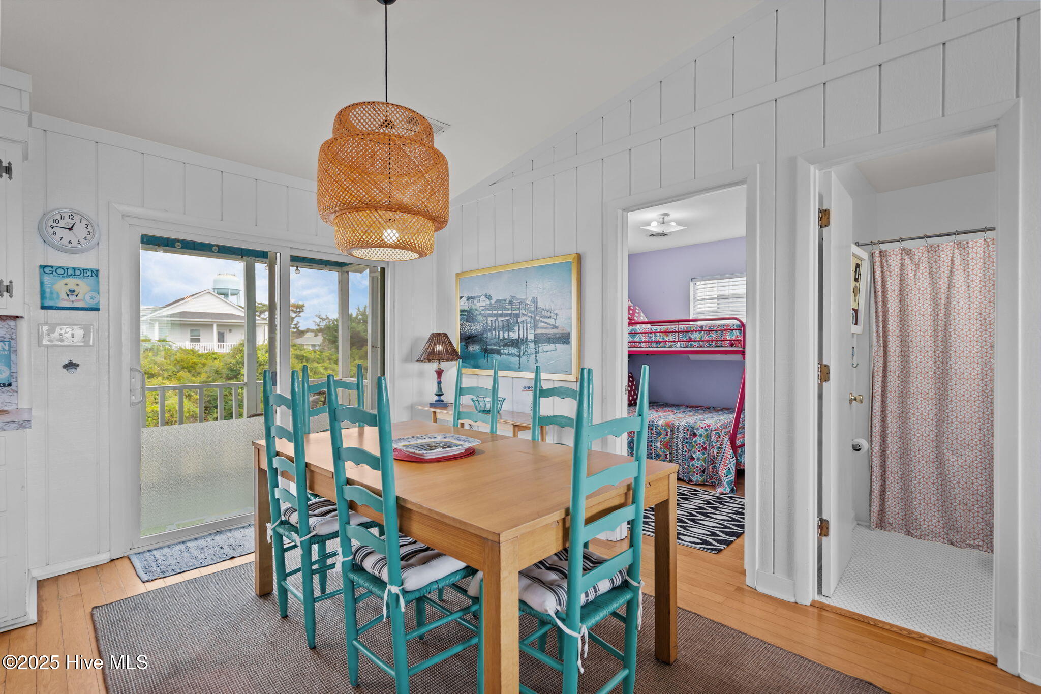 2906 E Dolphin Drive