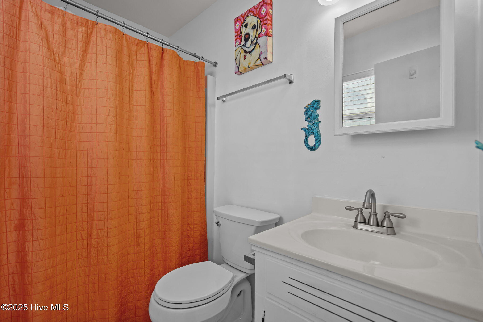 2906 E Dolphin Drive