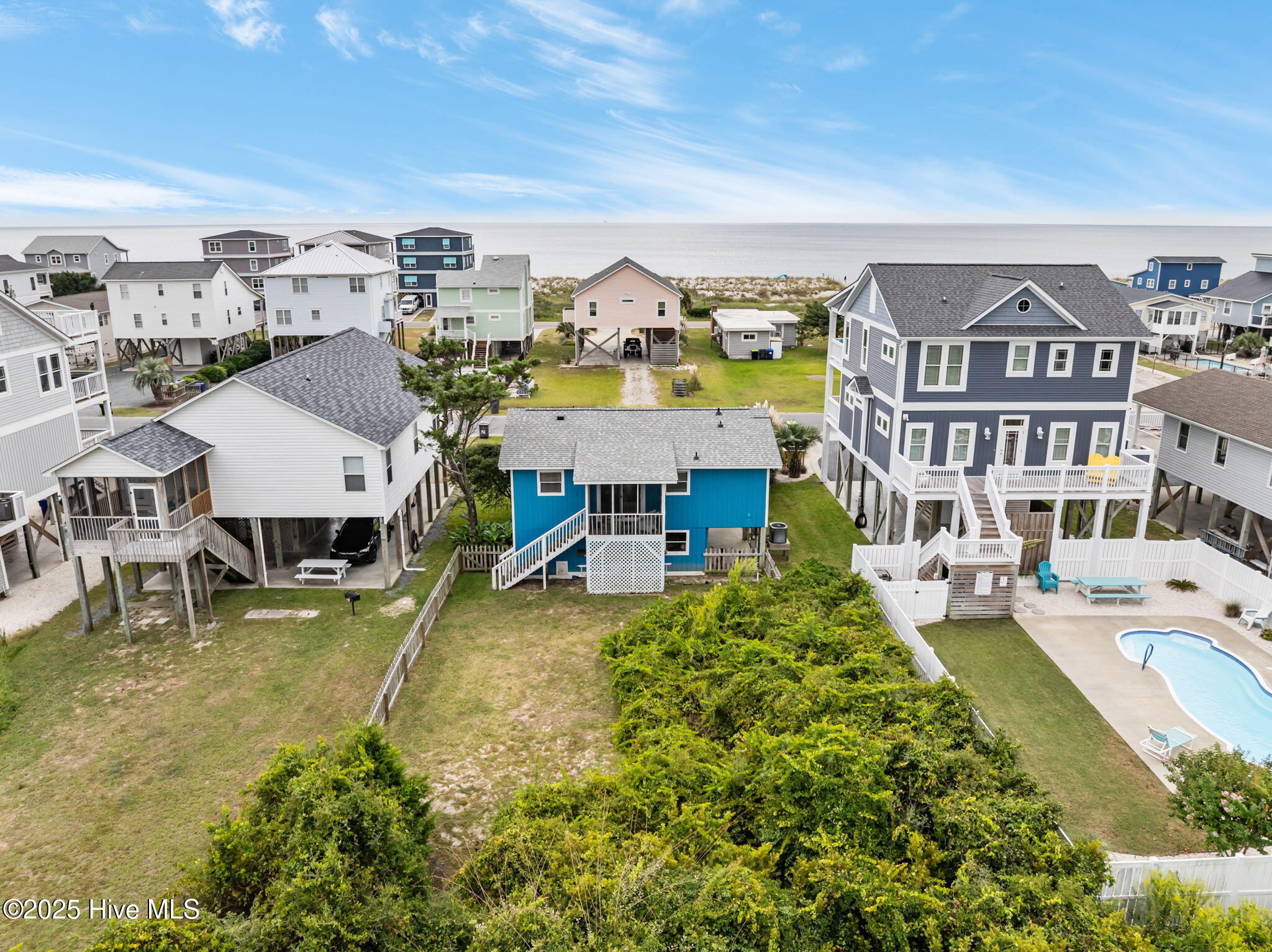 2906 E Dolphin Drive