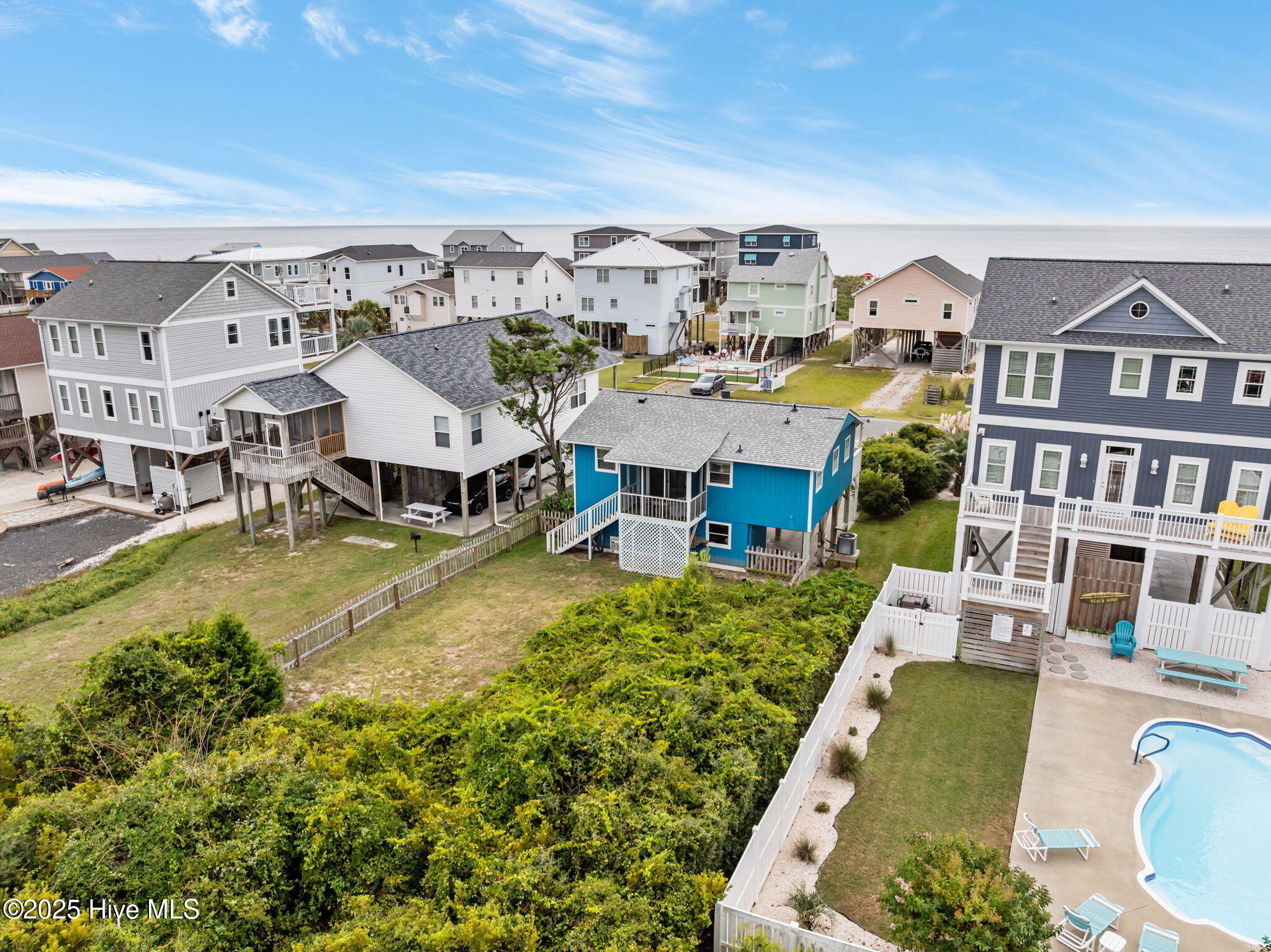 2906 E Dolphin Drive