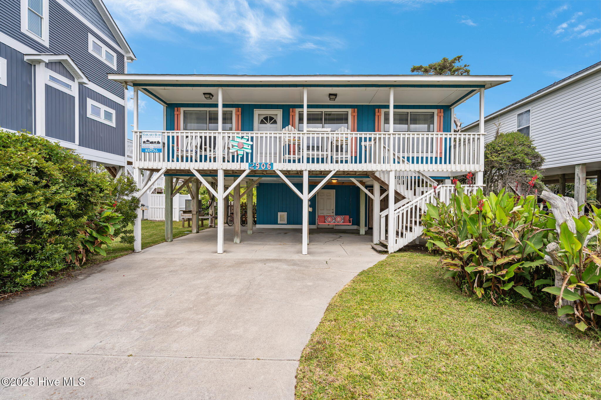 2906 E Dolphin Drive