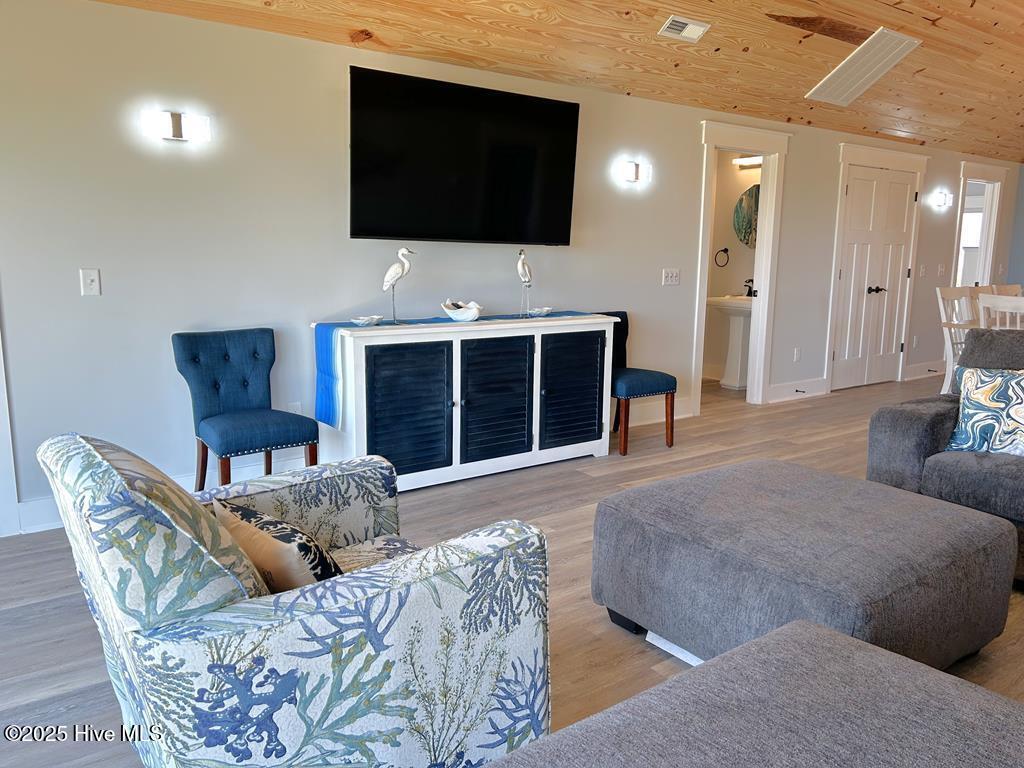 323 Caswell Beach Road