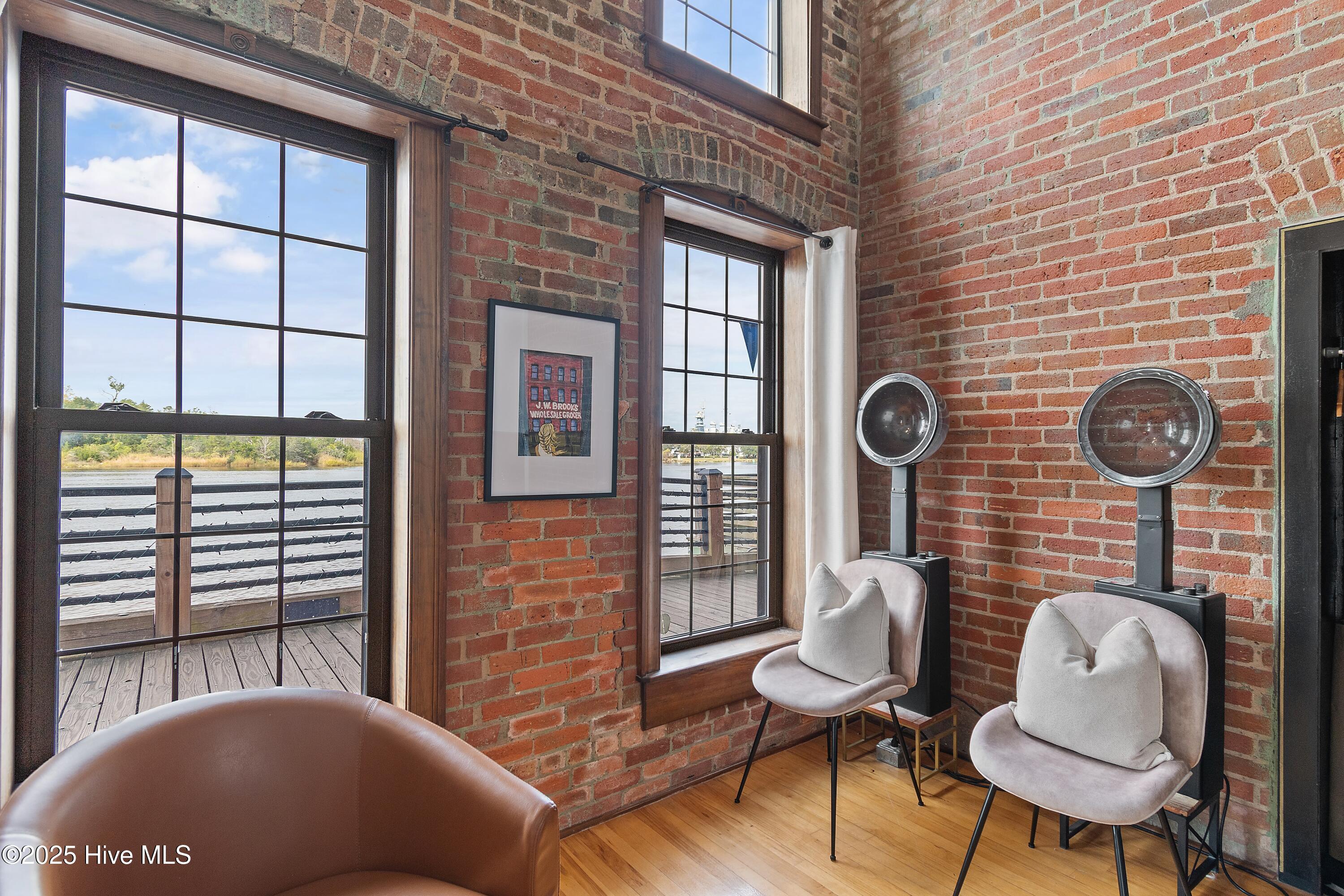 18 S Water Street, Ste 1