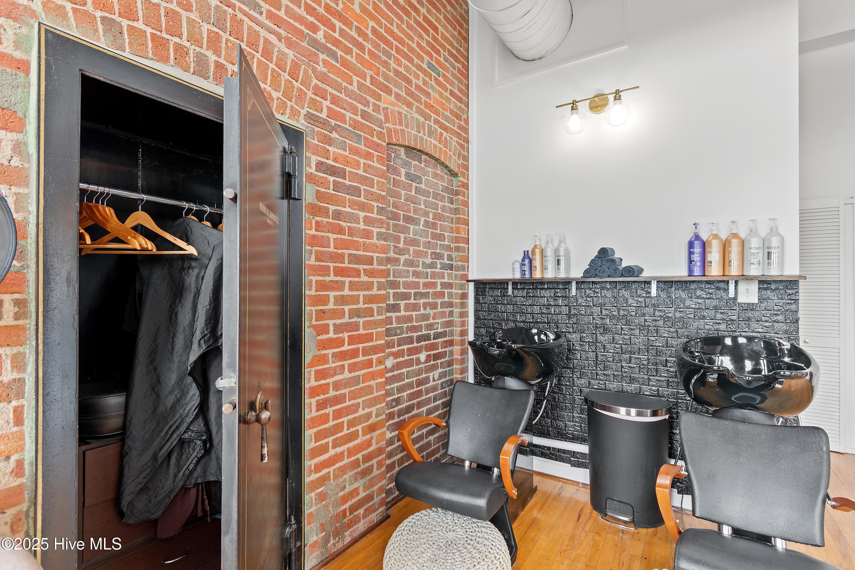 18 S Water Street, Ste 1