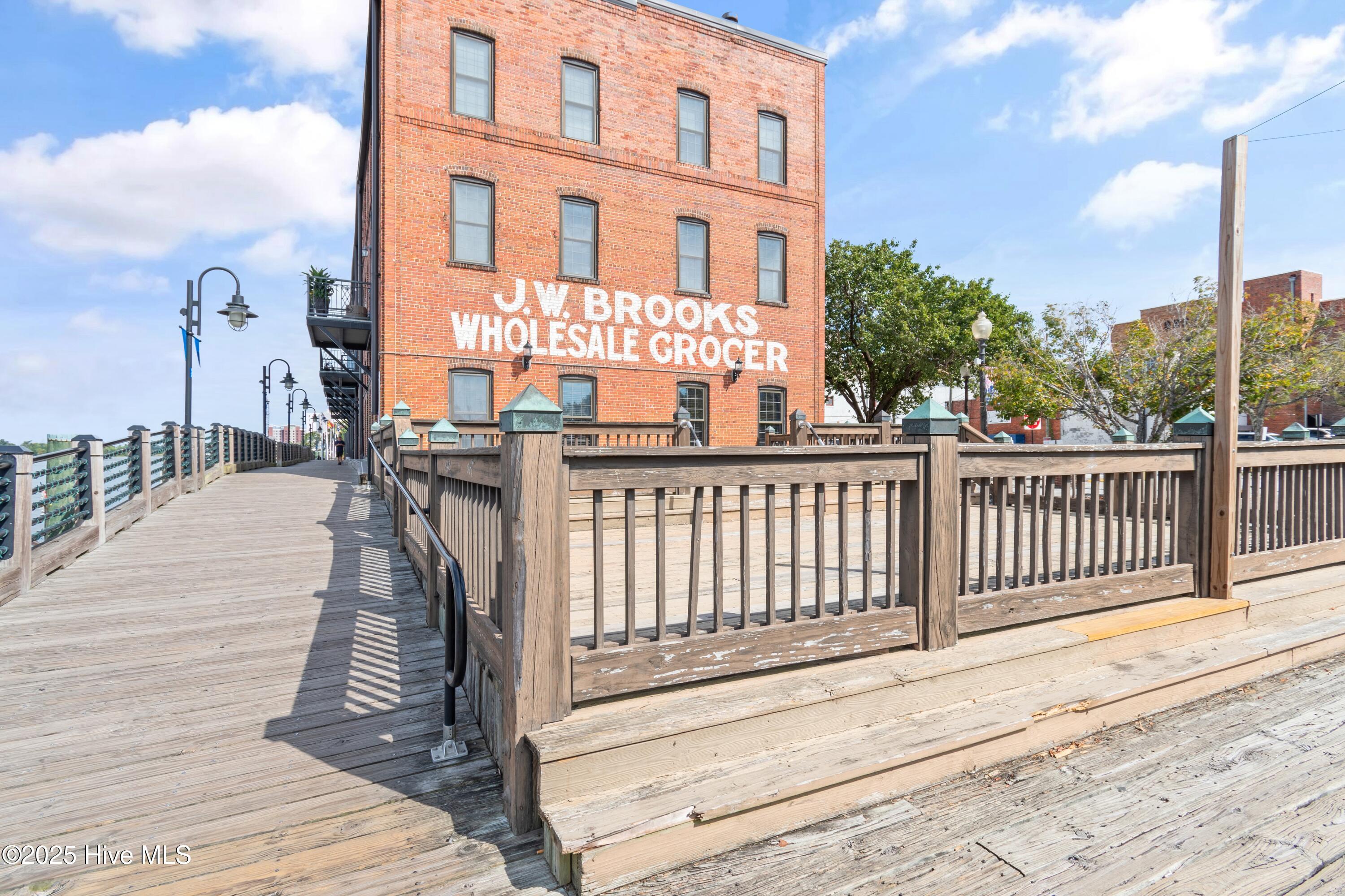 18 S Water Street, Ste 1