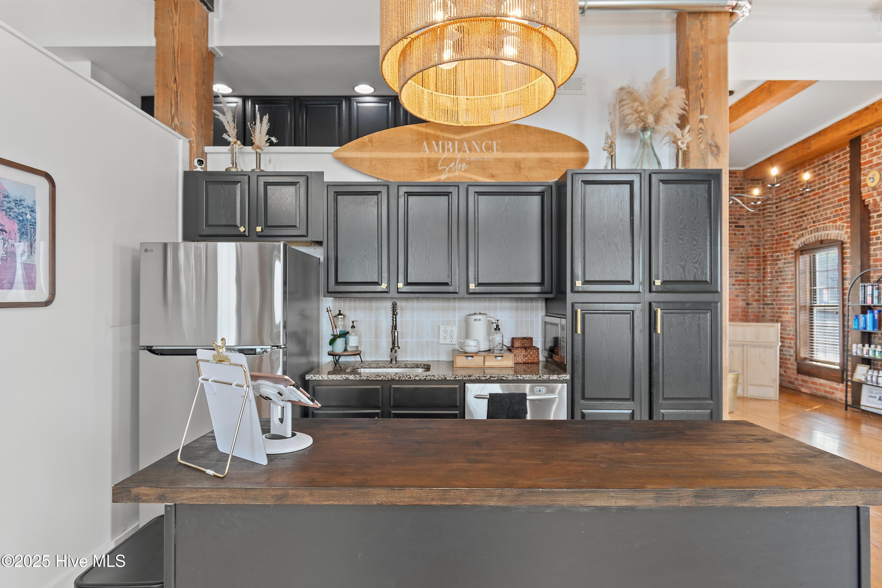 18 S Water Street, Ste 1