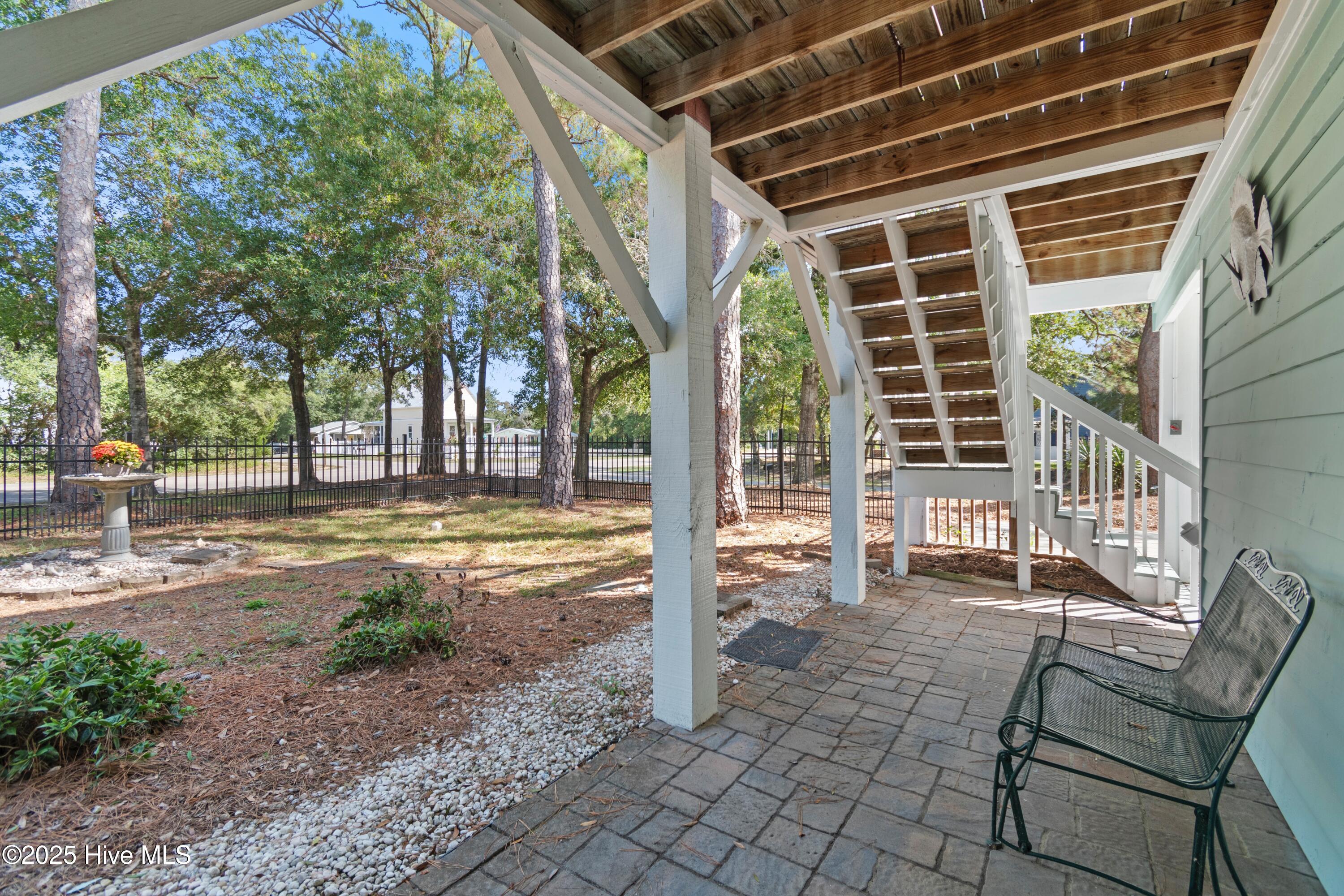 101 W Oak Island Drive