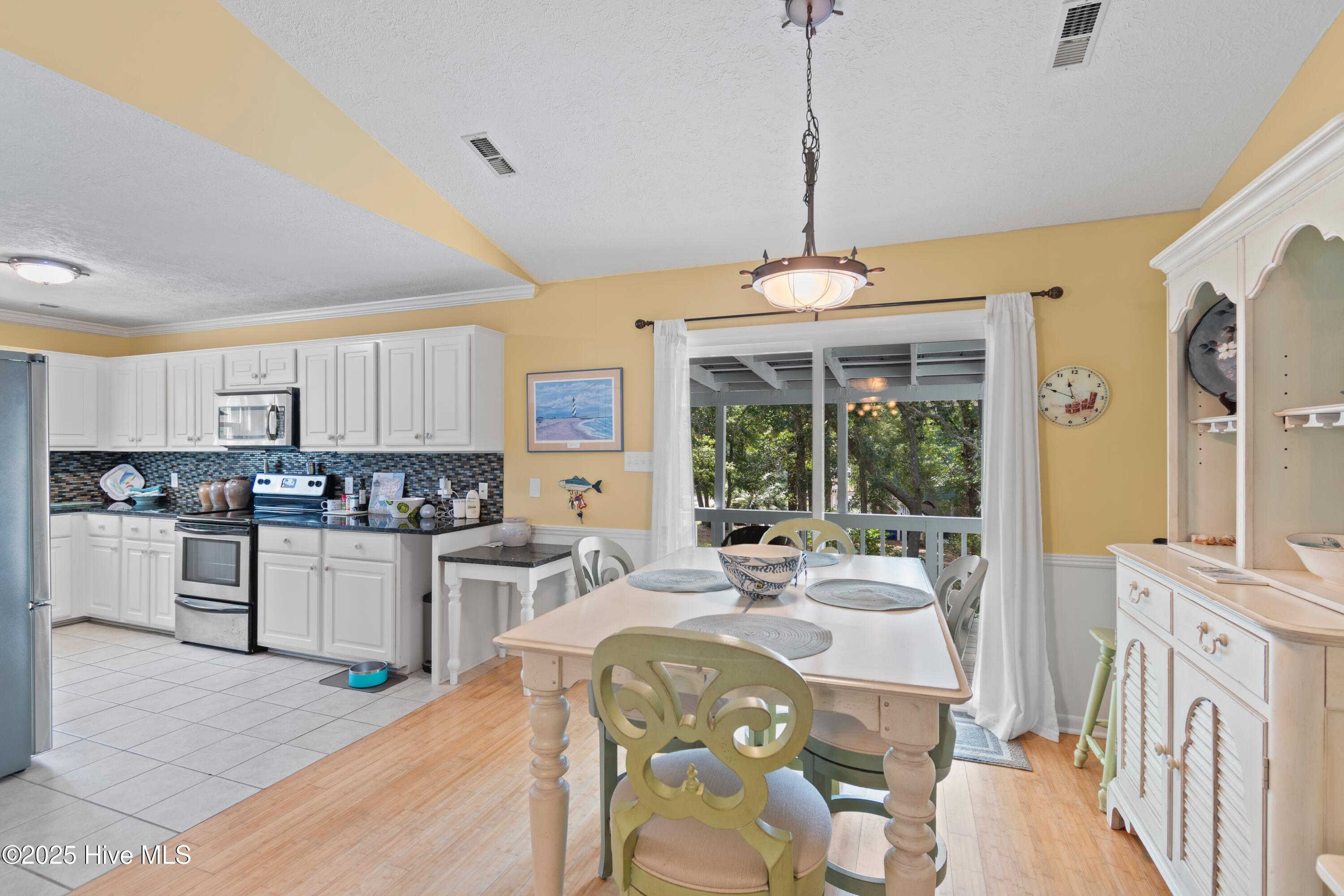 101 W Oak Island Drive