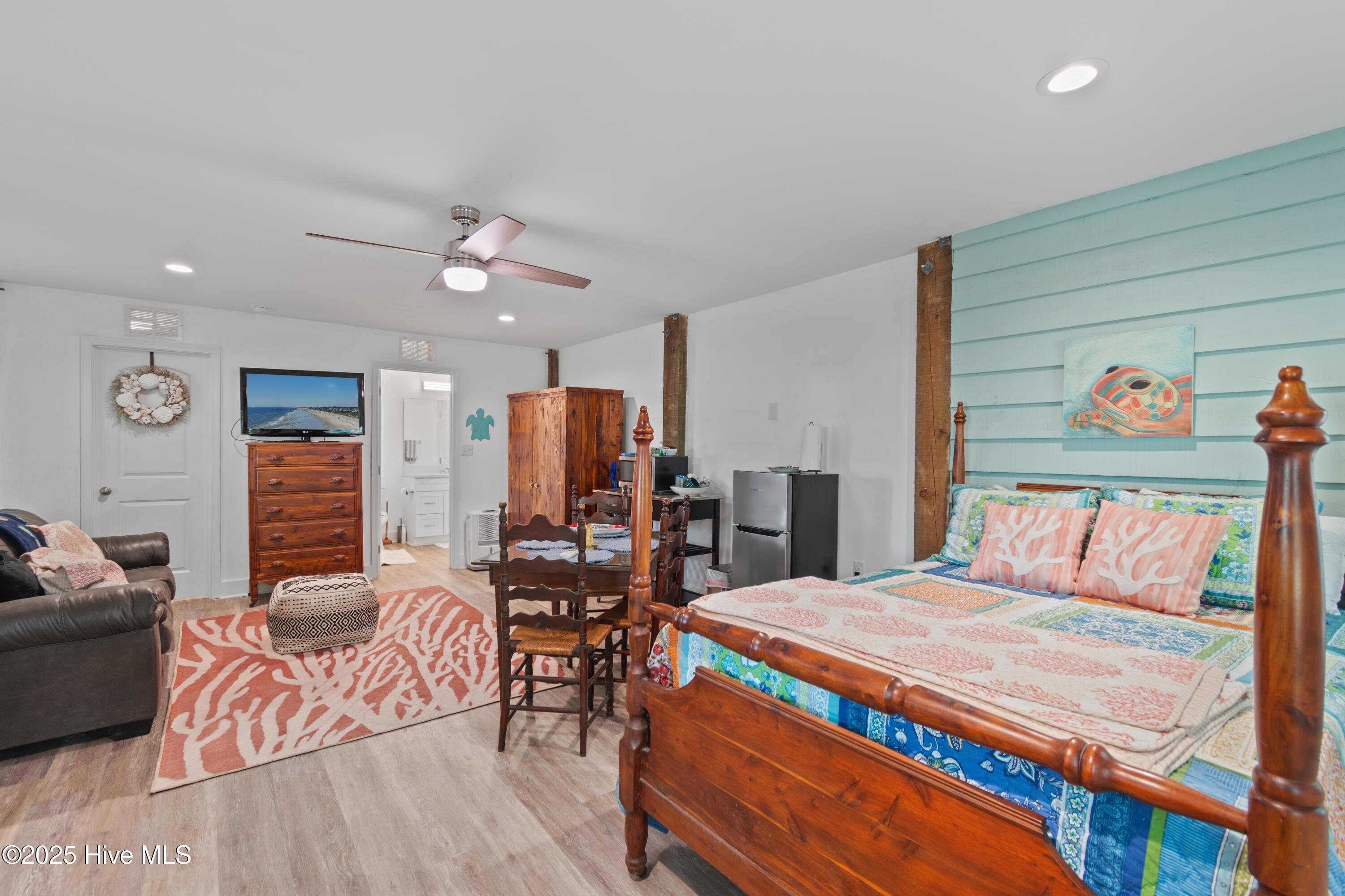 101 W Oak Island Drive