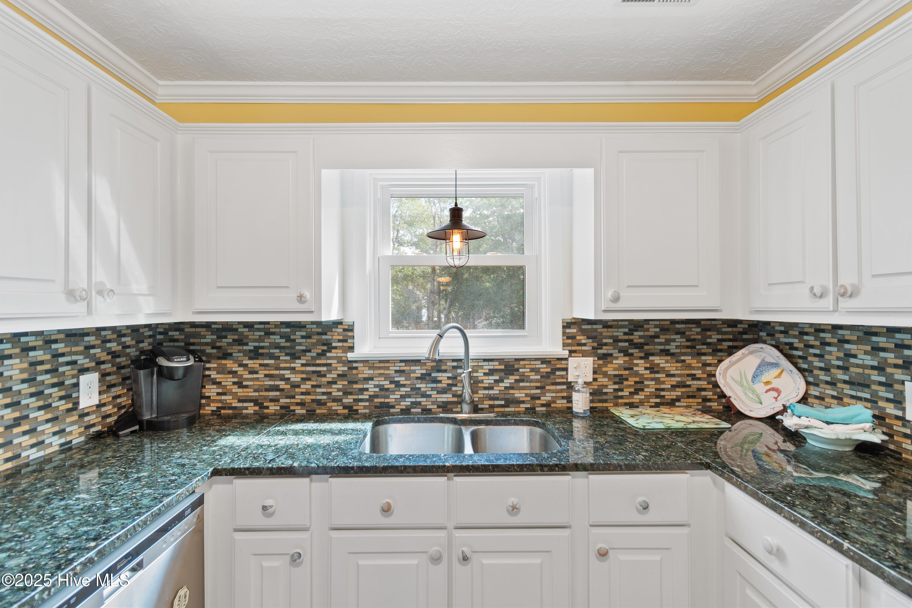 101 W Oak Island Drive