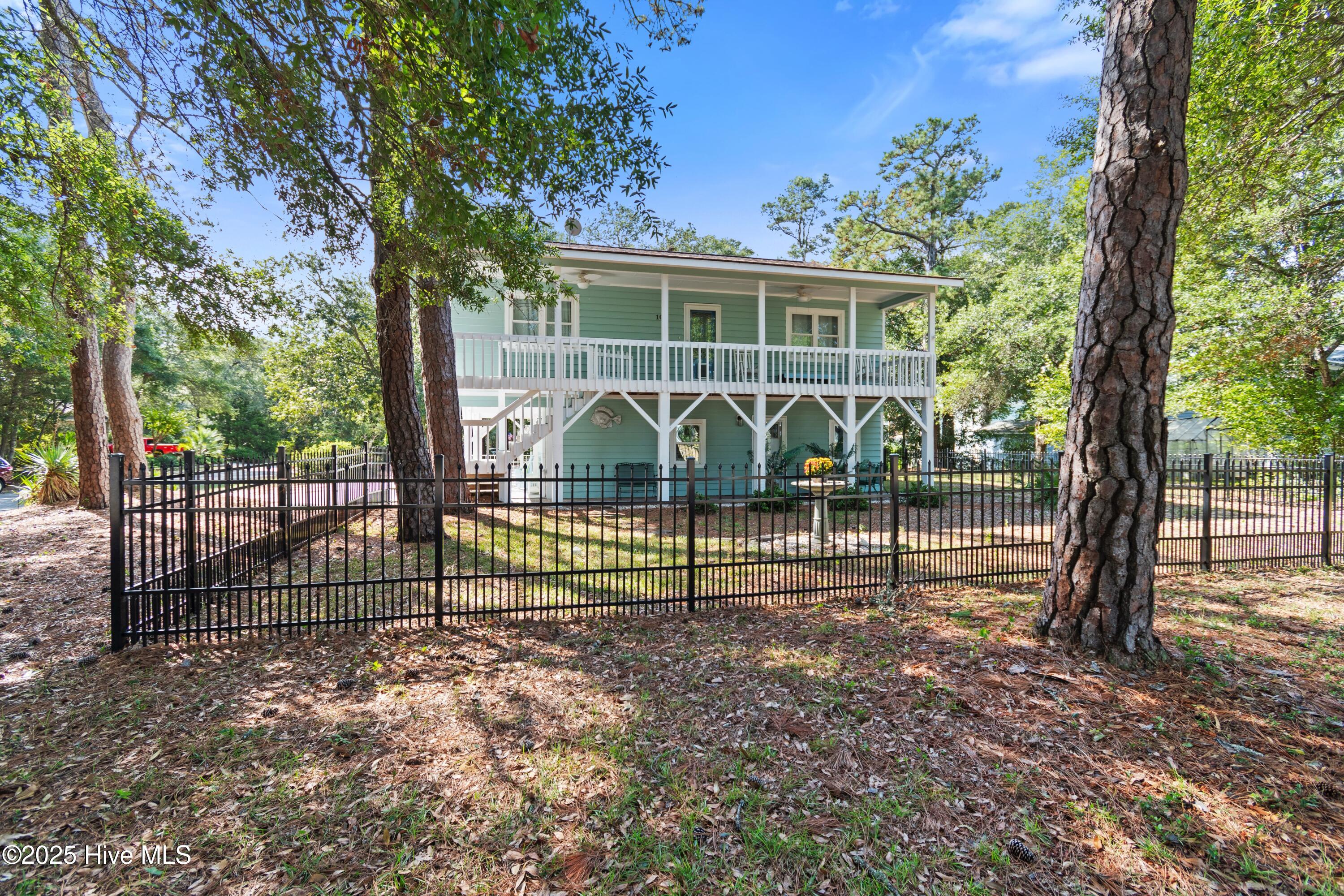 101 W Oak Island Drive