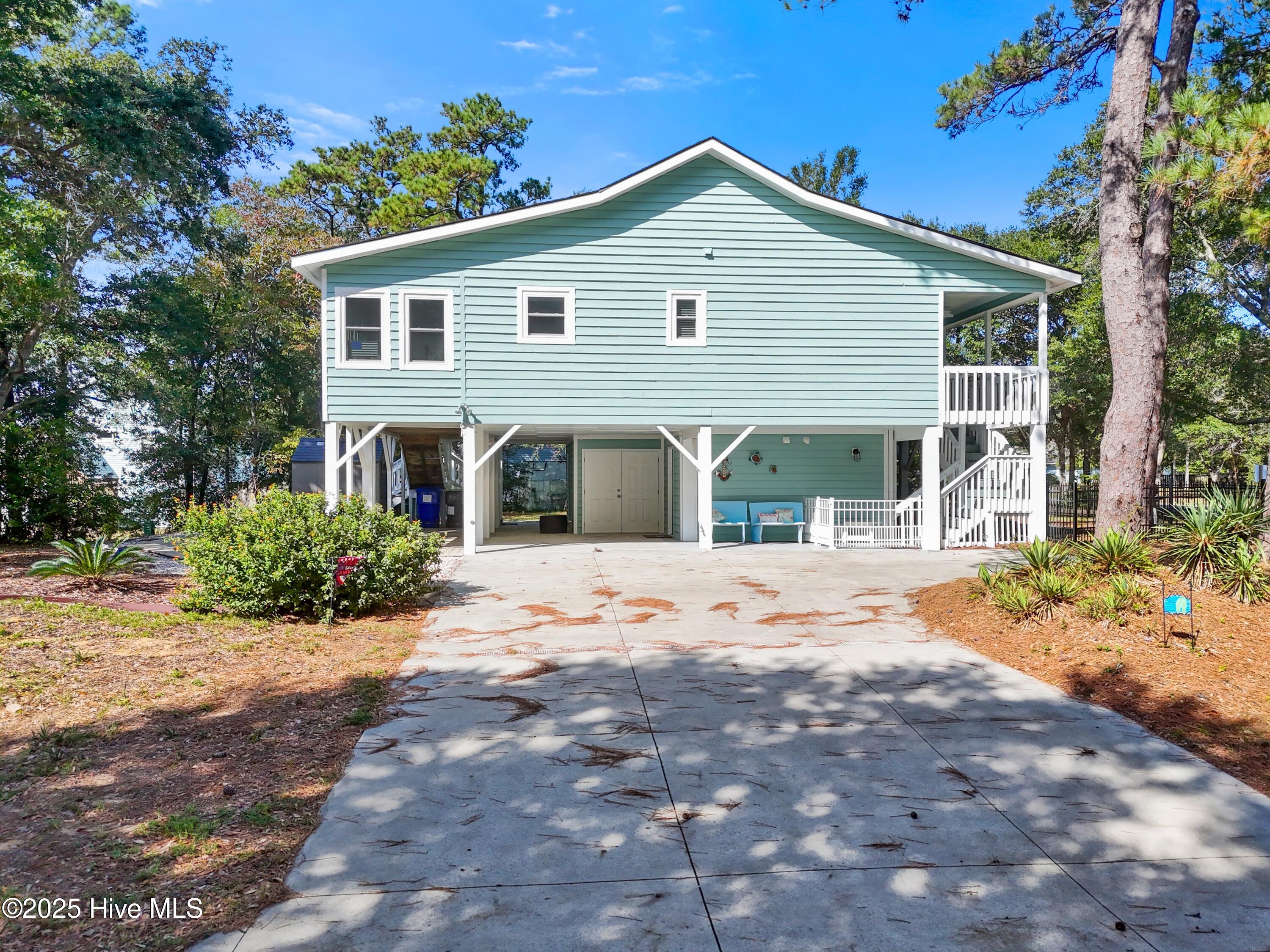 101 W Oak Island Drive