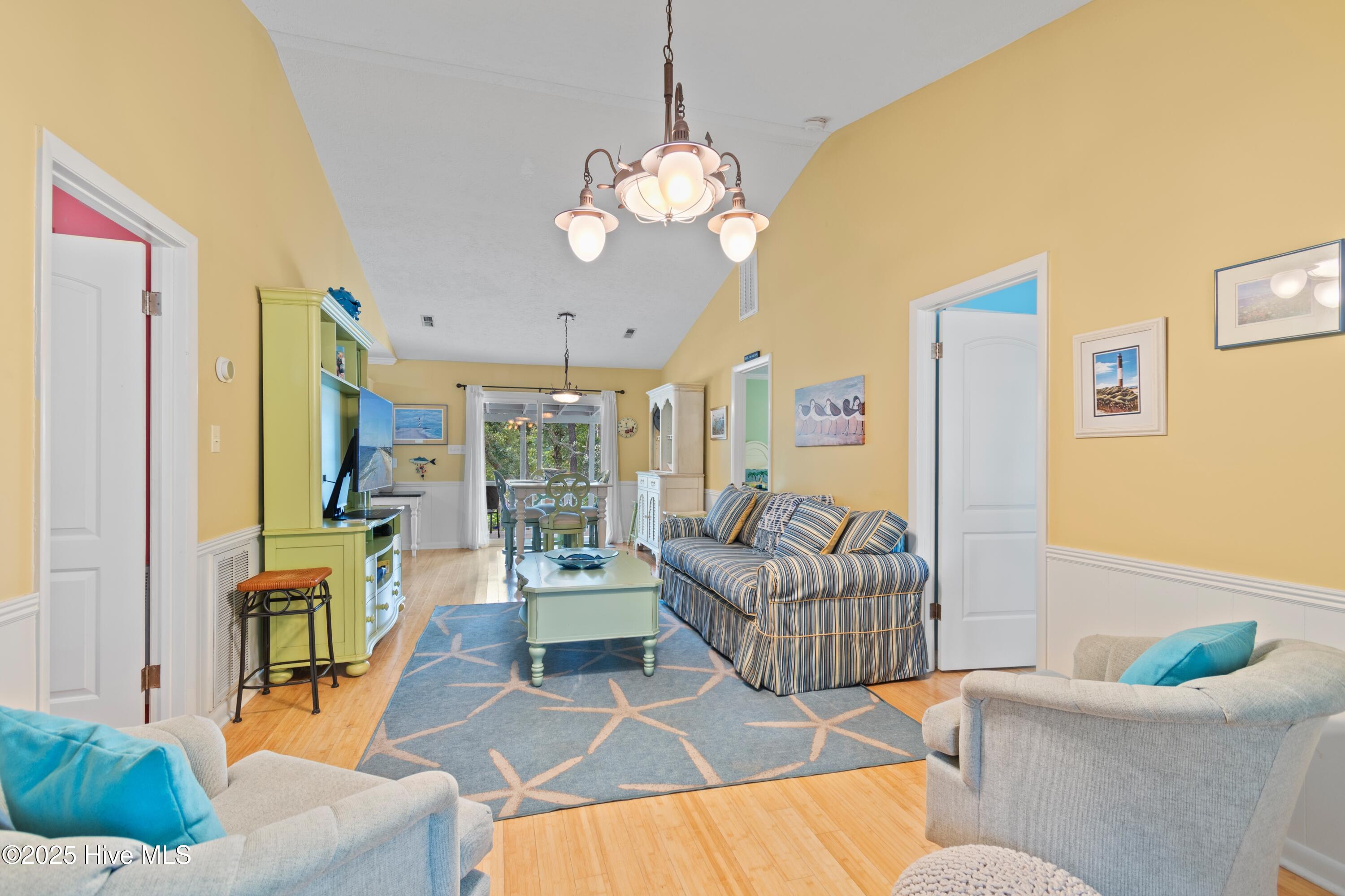 101 W Oak Island Drive