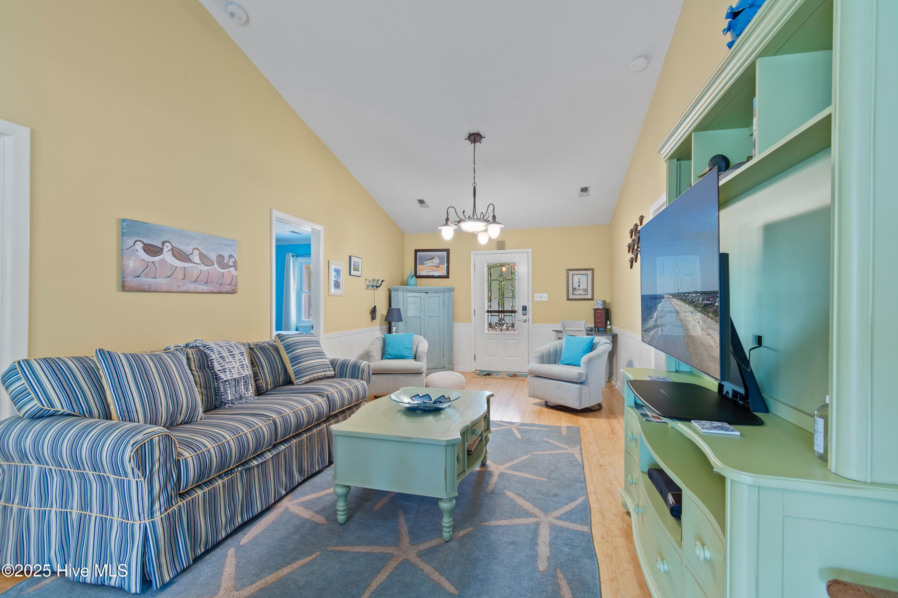 101 W Oak Island Drive