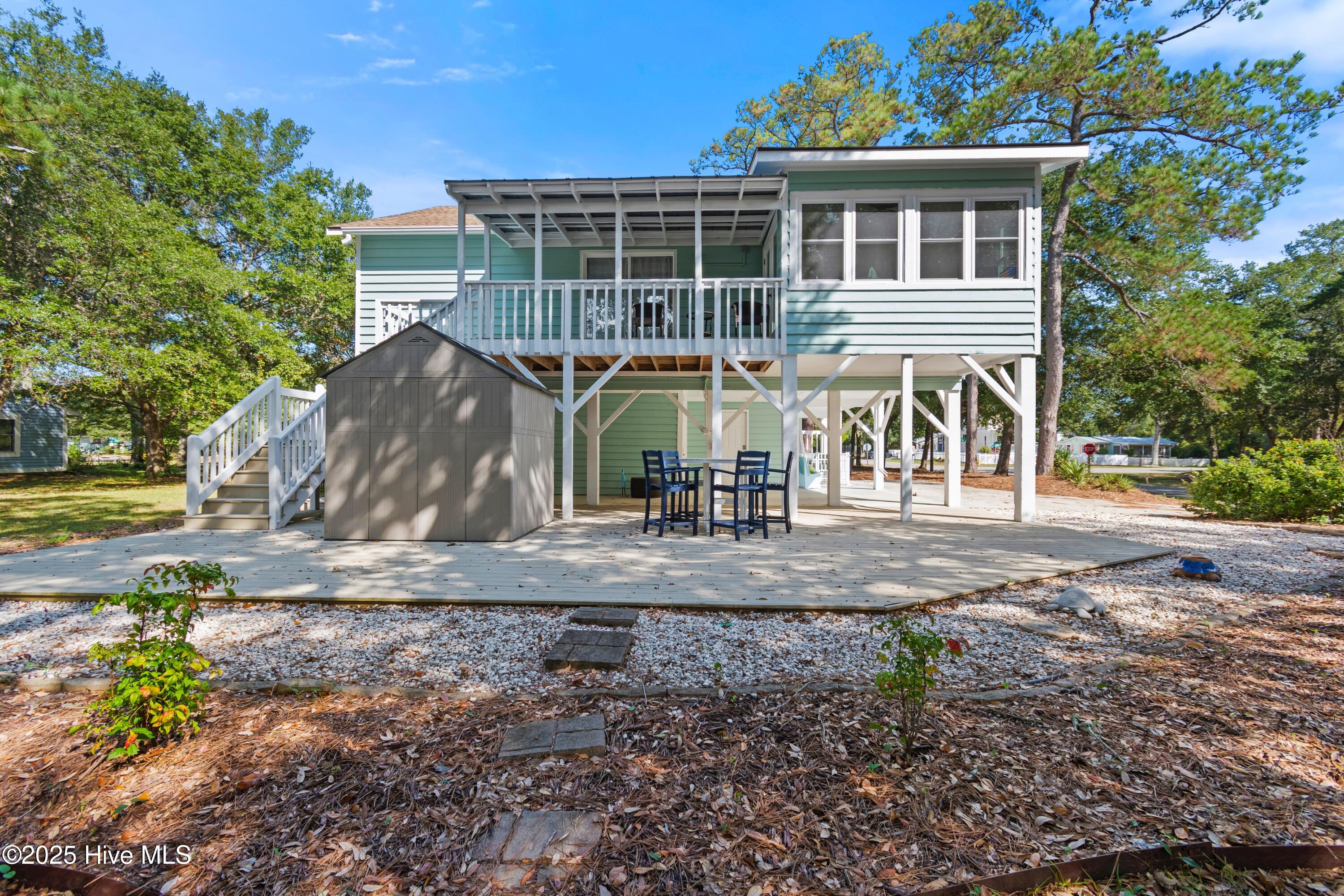 101 W Oak Island Drive