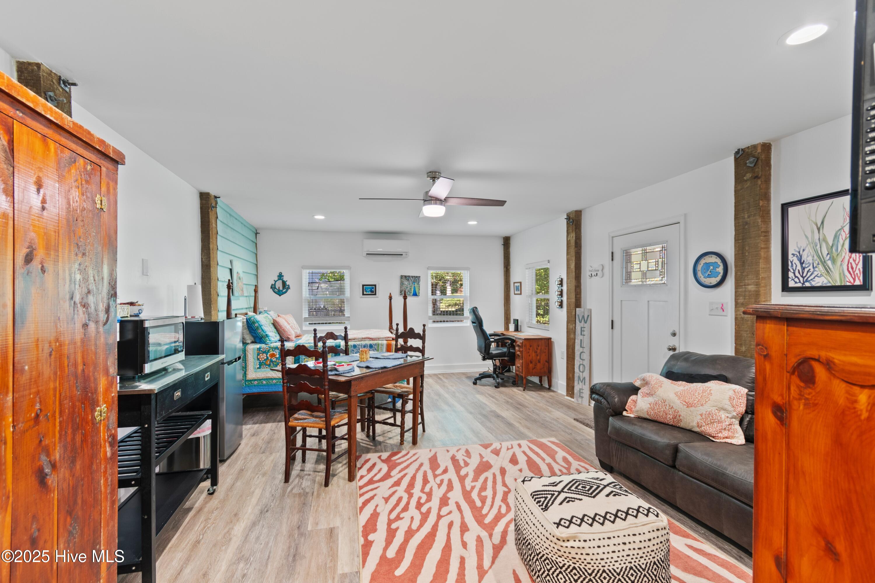 101 W Oak Island Drive