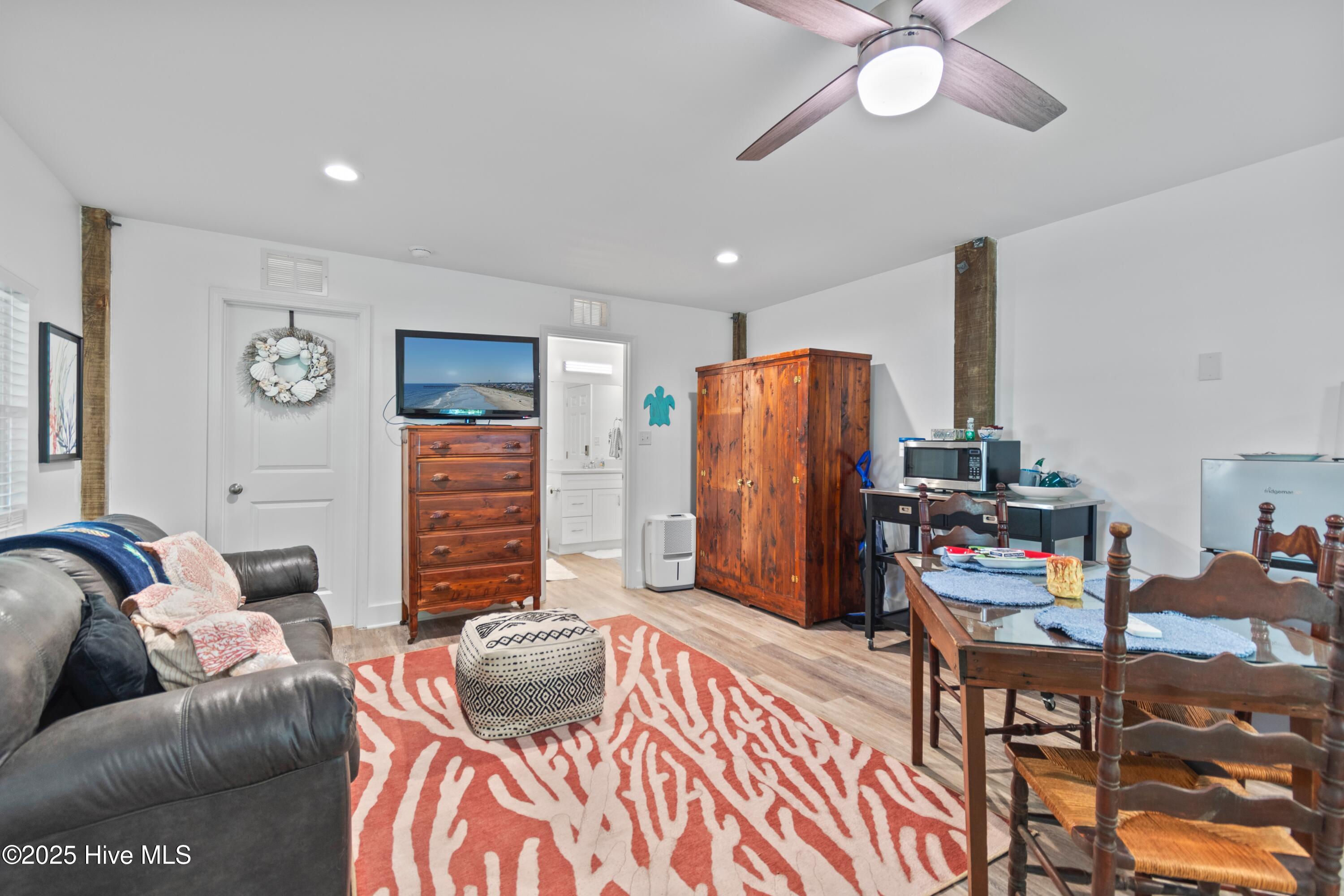 101 W Oak Island Drive