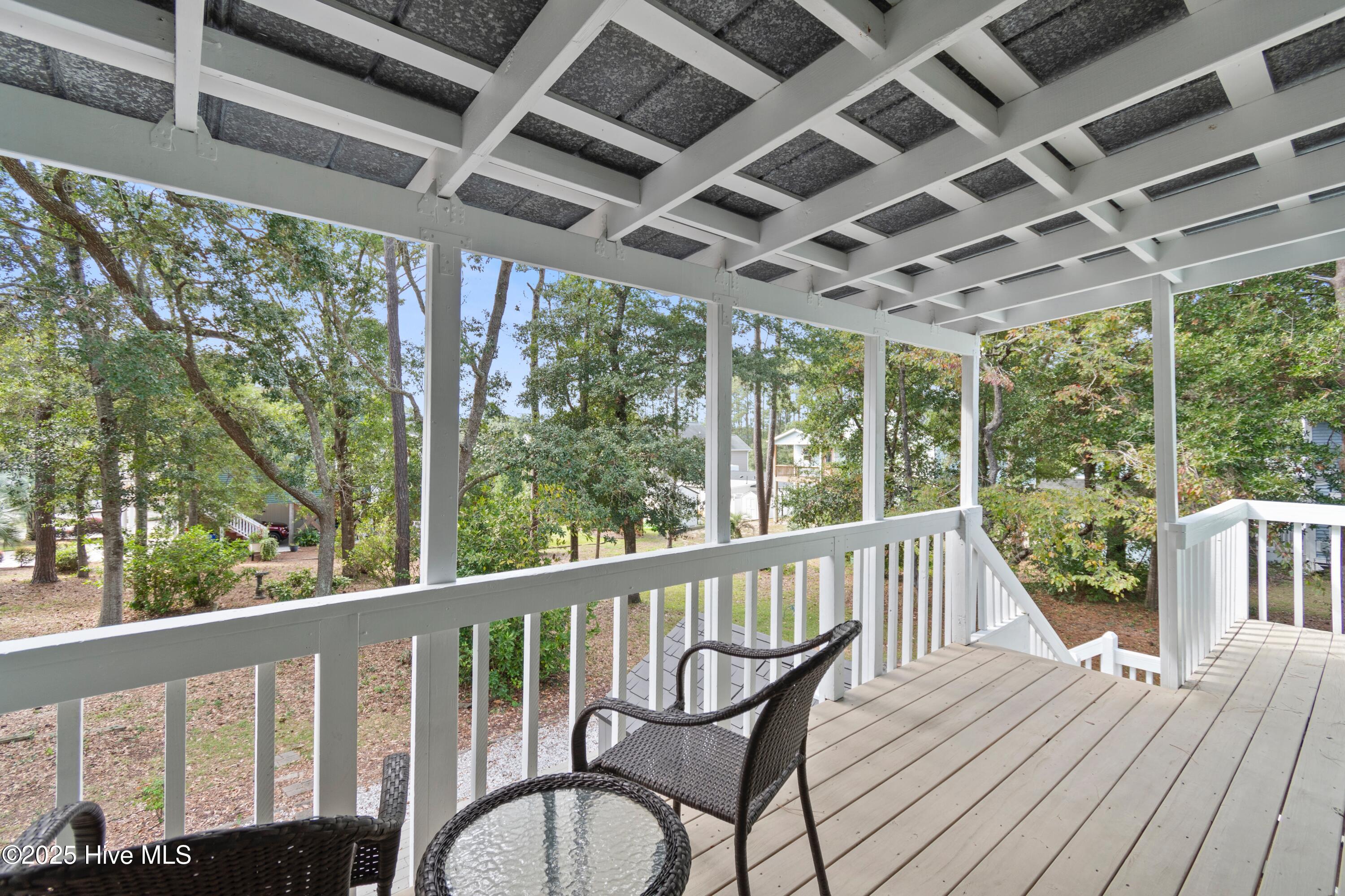 101 W Oak Island Drive