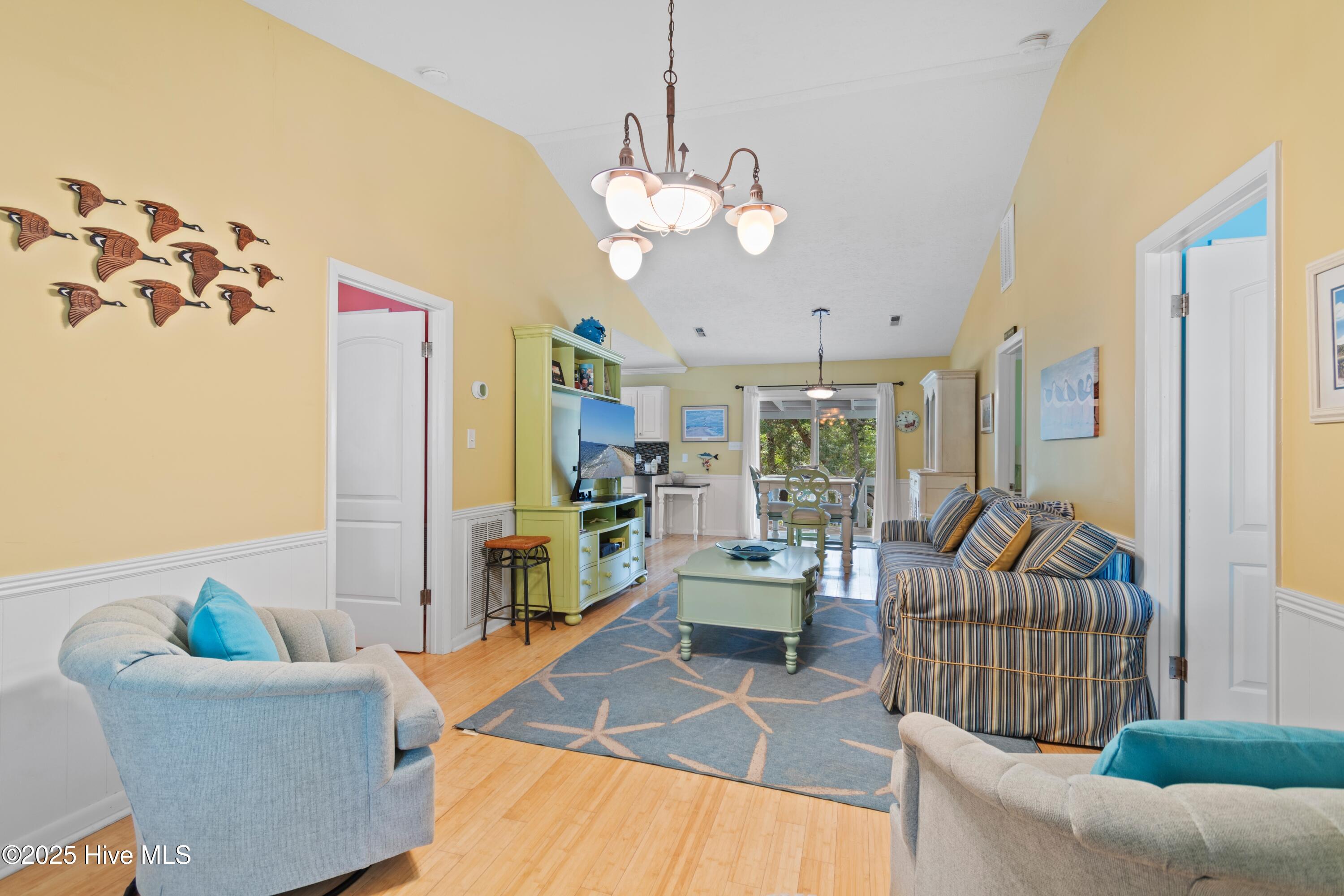 101 W Oak Island Drive