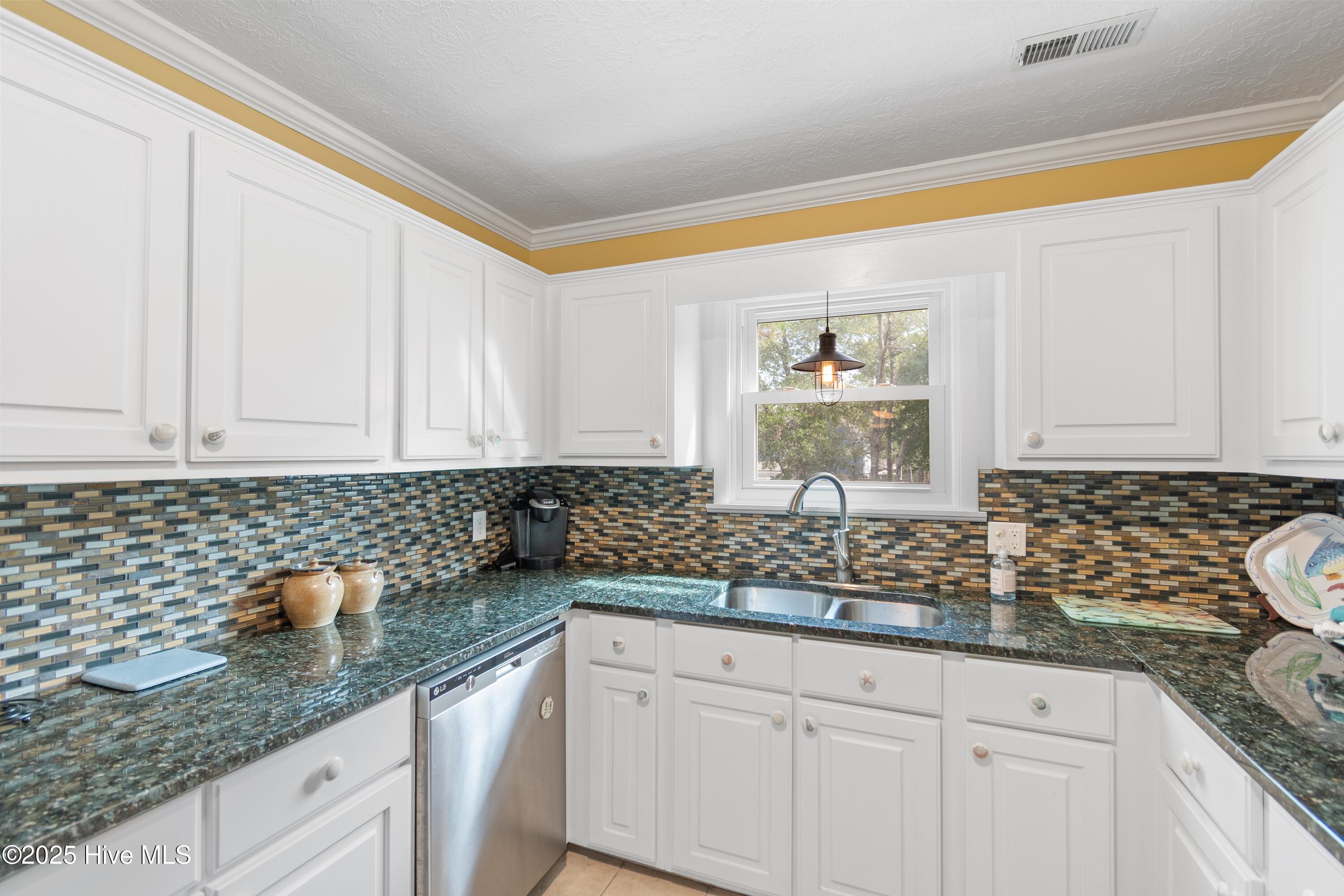 101 W Oak Island Drive