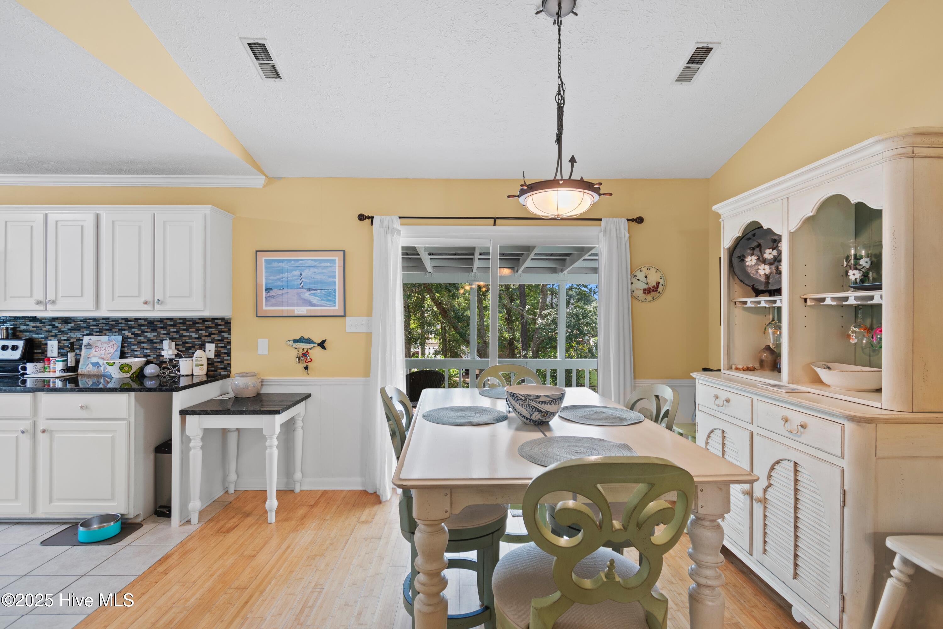 101 W Oak Island Drive