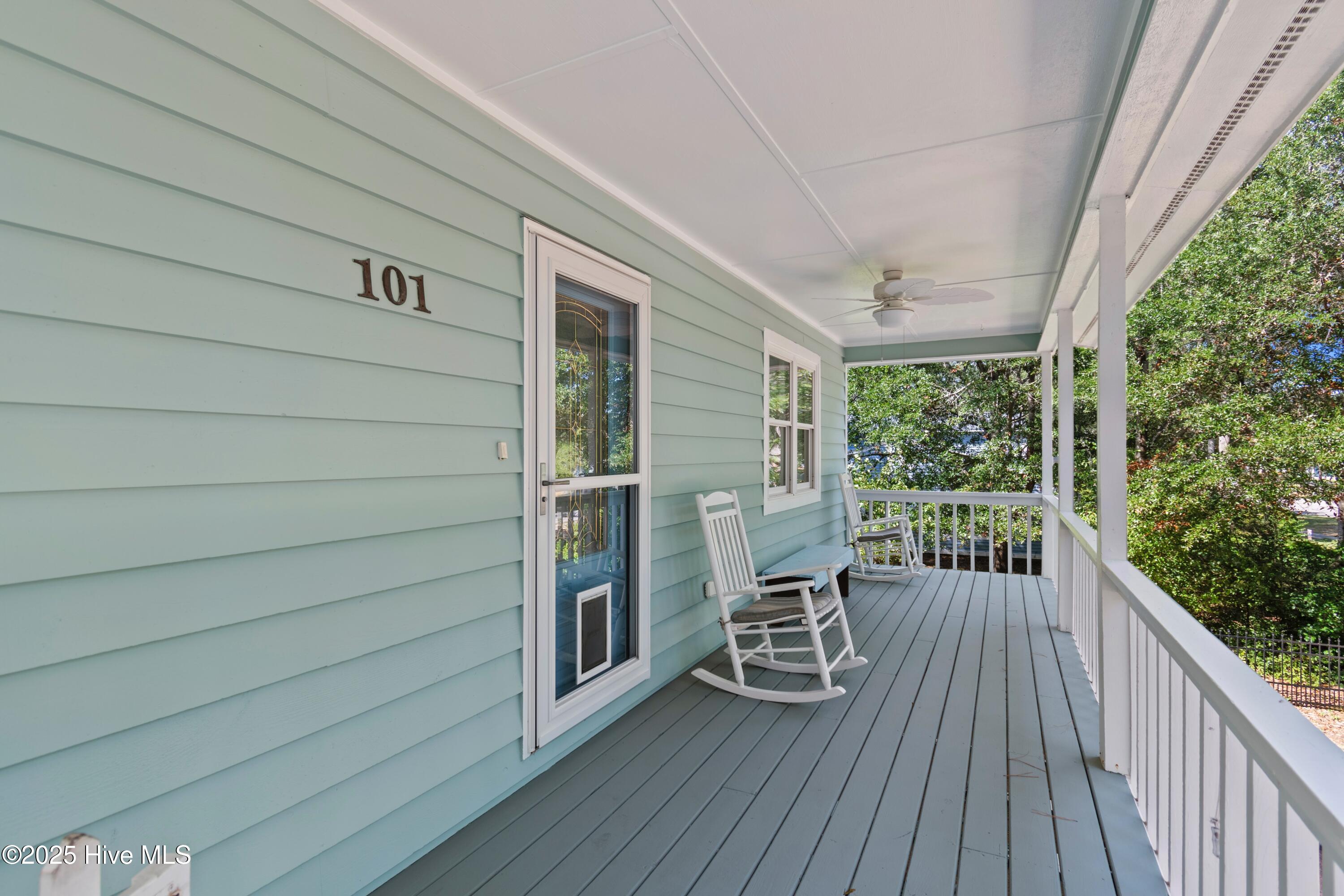 101 W Oak Island Drive