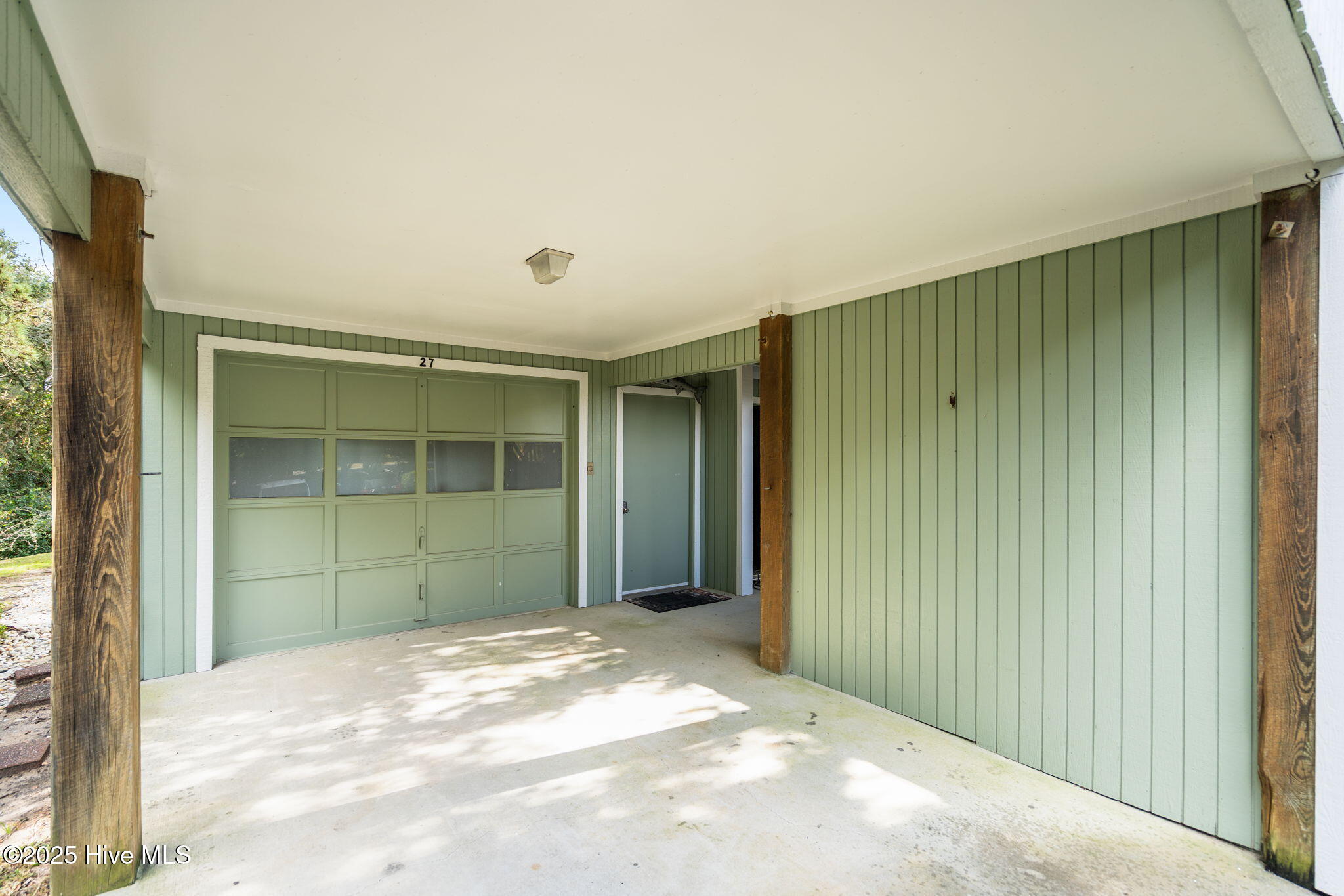27 Foxfire Trace