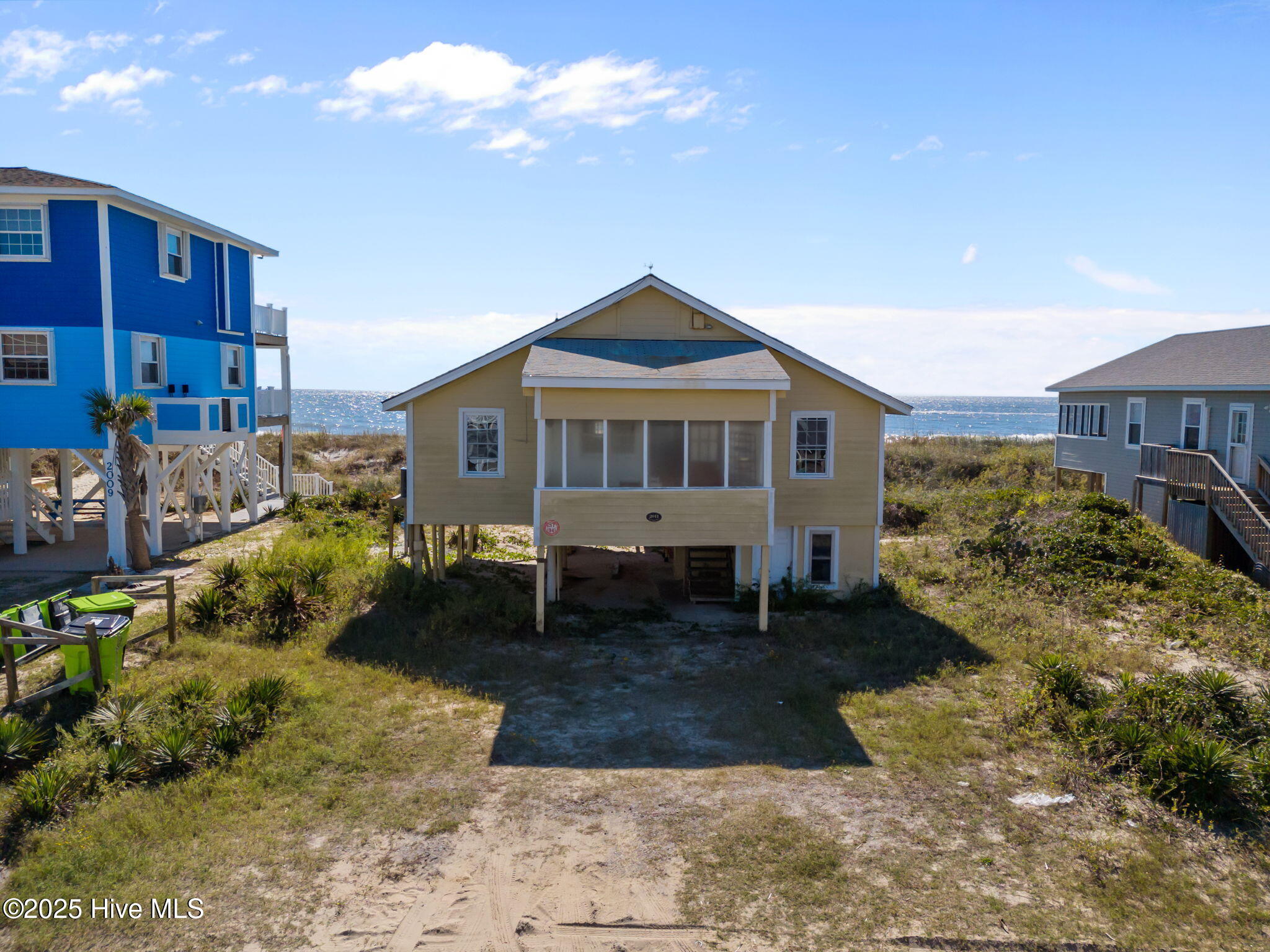 2011 W Beach Drive