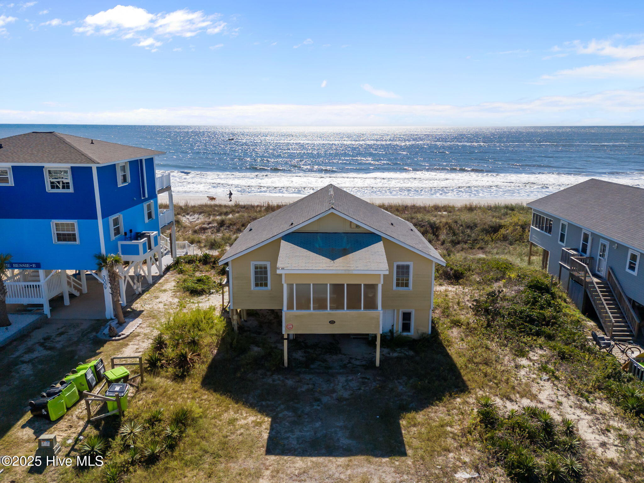 2011 W Beach Drive
