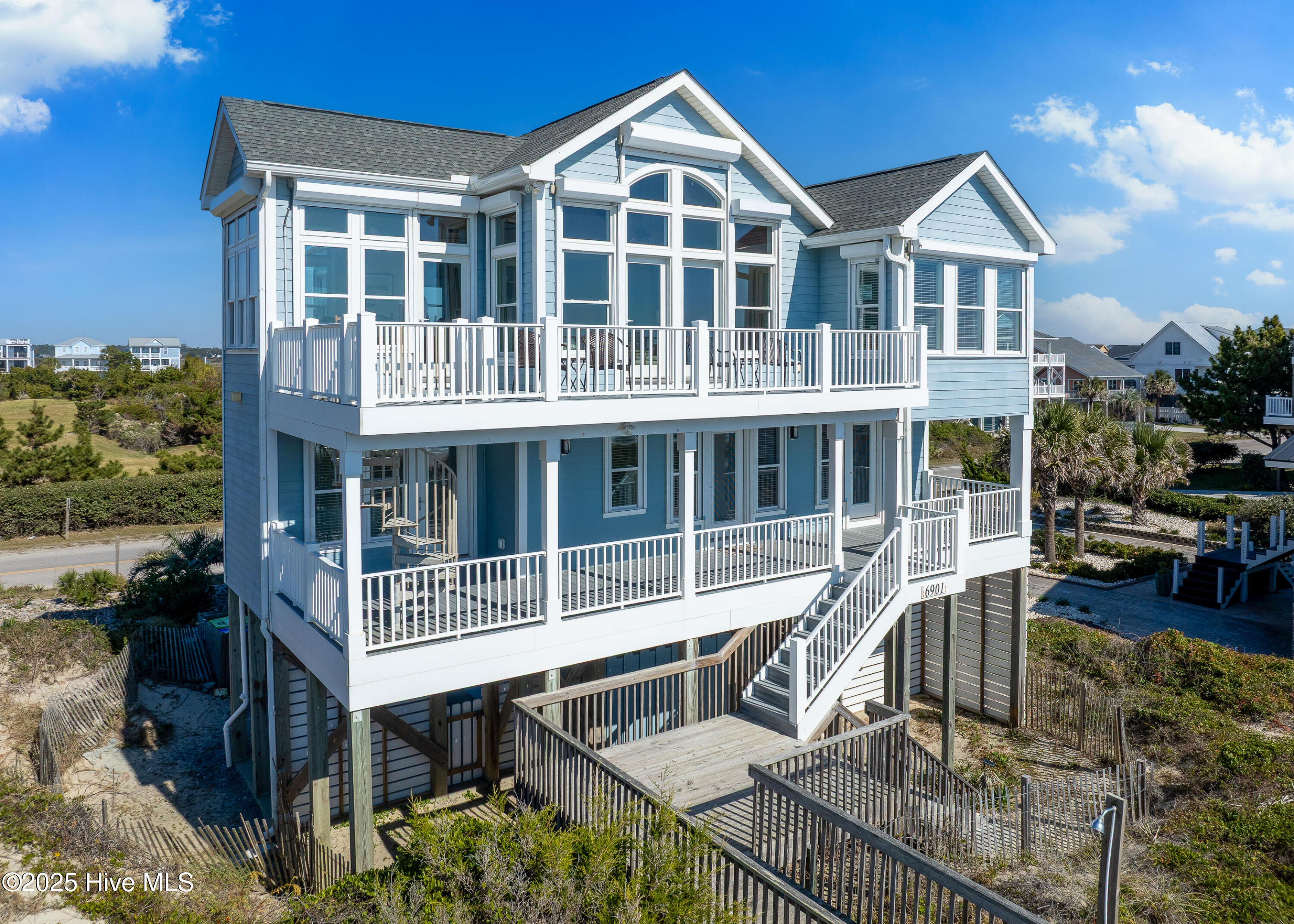 6901 W Beach Drive