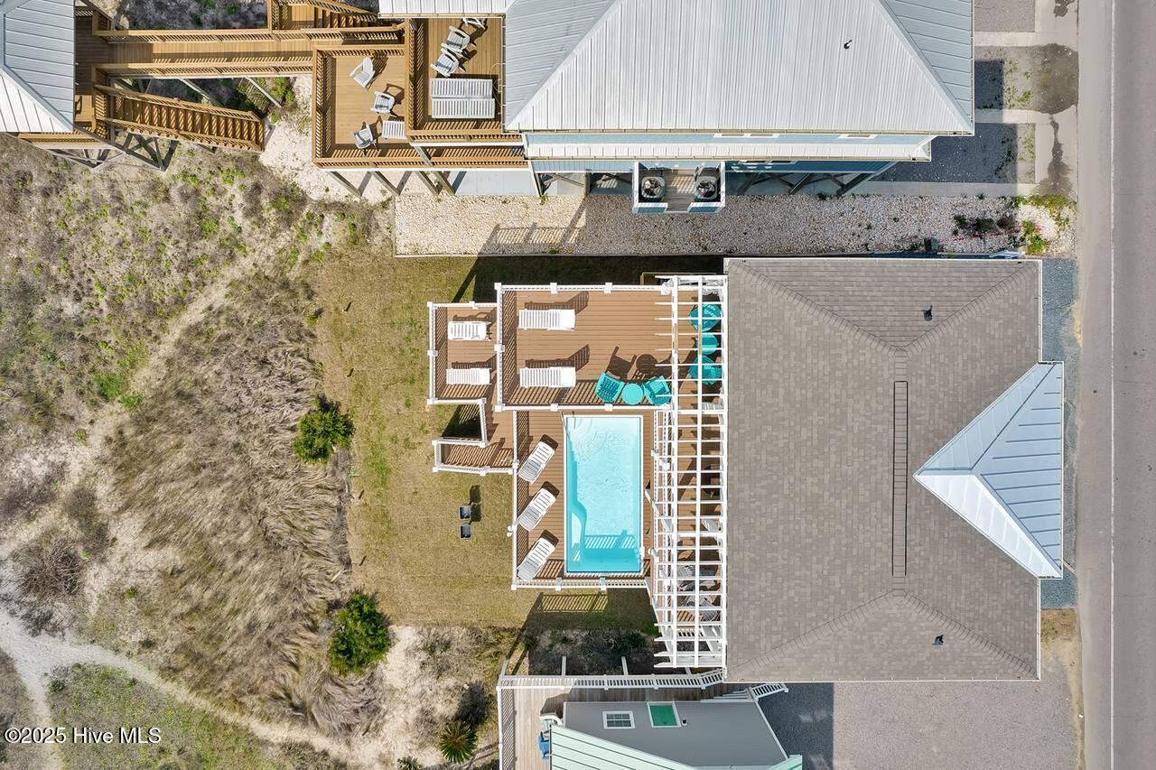 4005 E Beach Drive