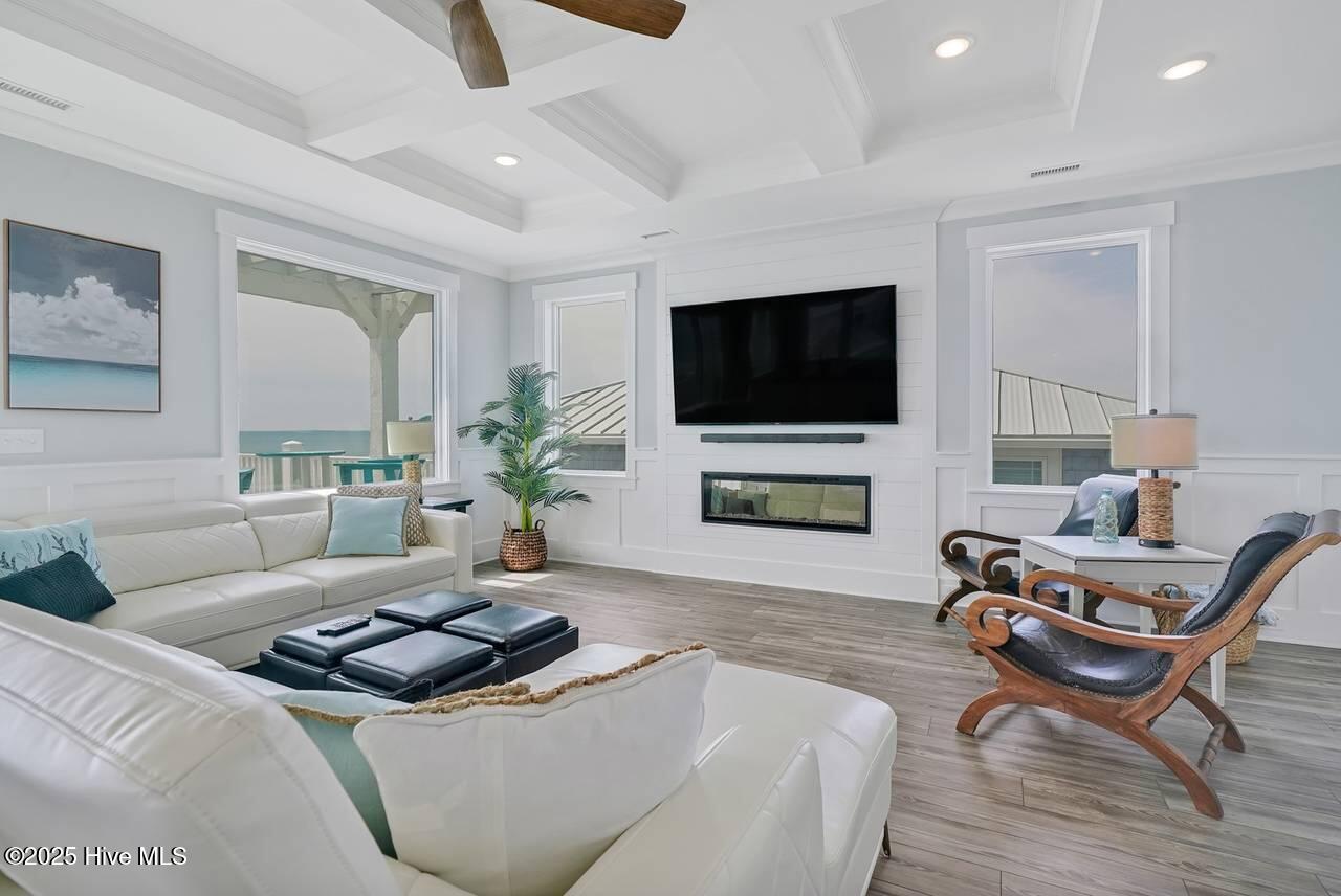 4005 E Beach Drive