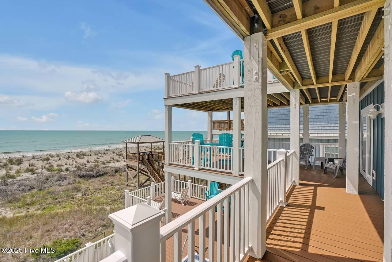 4005 E Beach Drive
