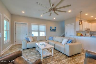 5103 W Beach Drive