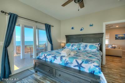 5103 W Beach Drive