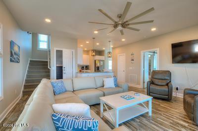 5103 W Beach Drive