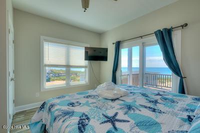 5103 W Beach Drive