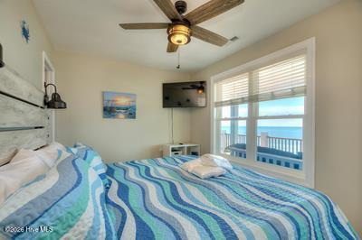 5103 W Beach Drive