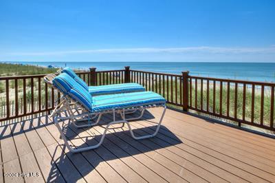 5103 W Beach Drive