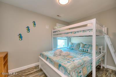 5103 W Beach Drive