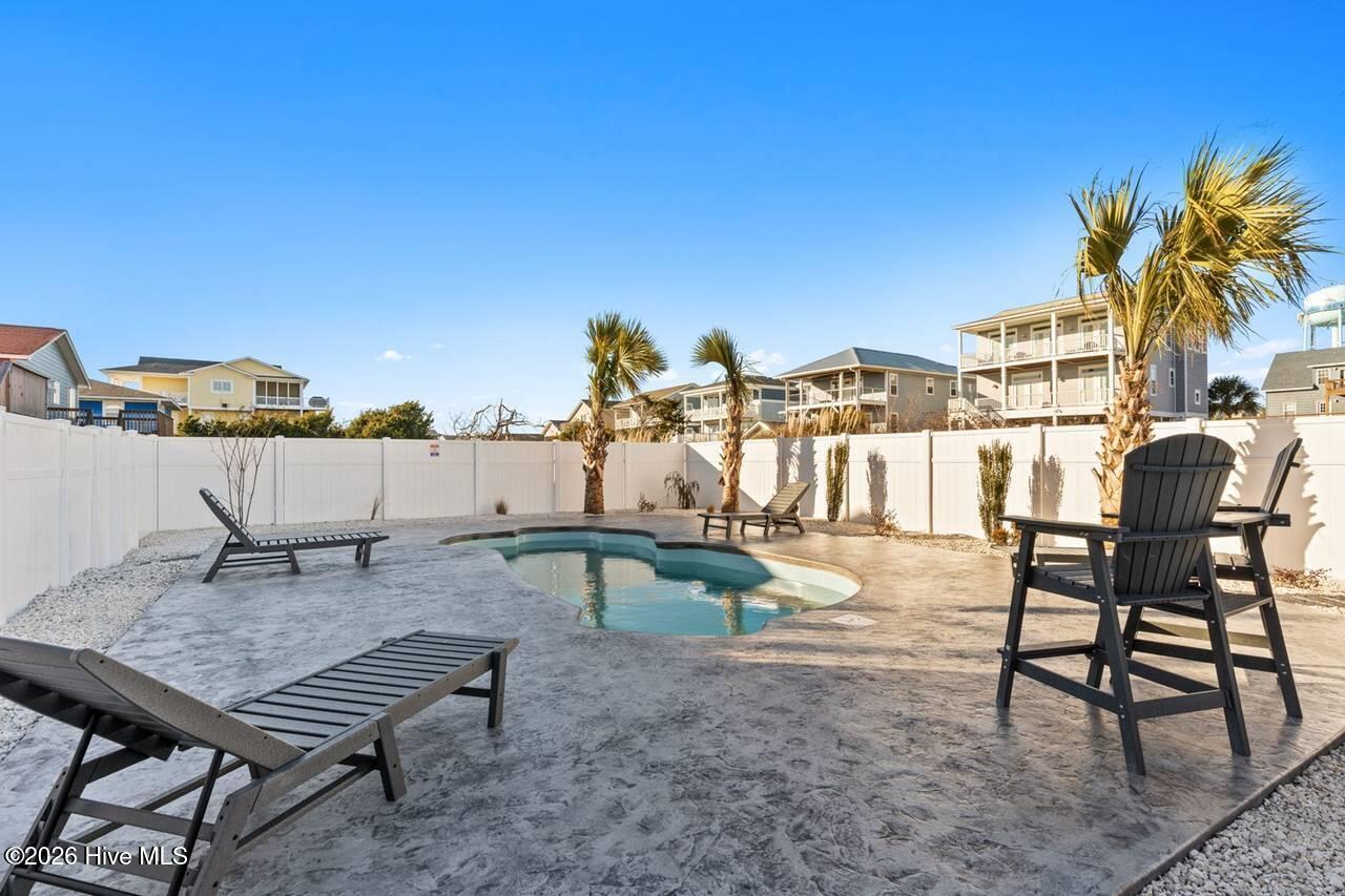 5518 E Beach Drive