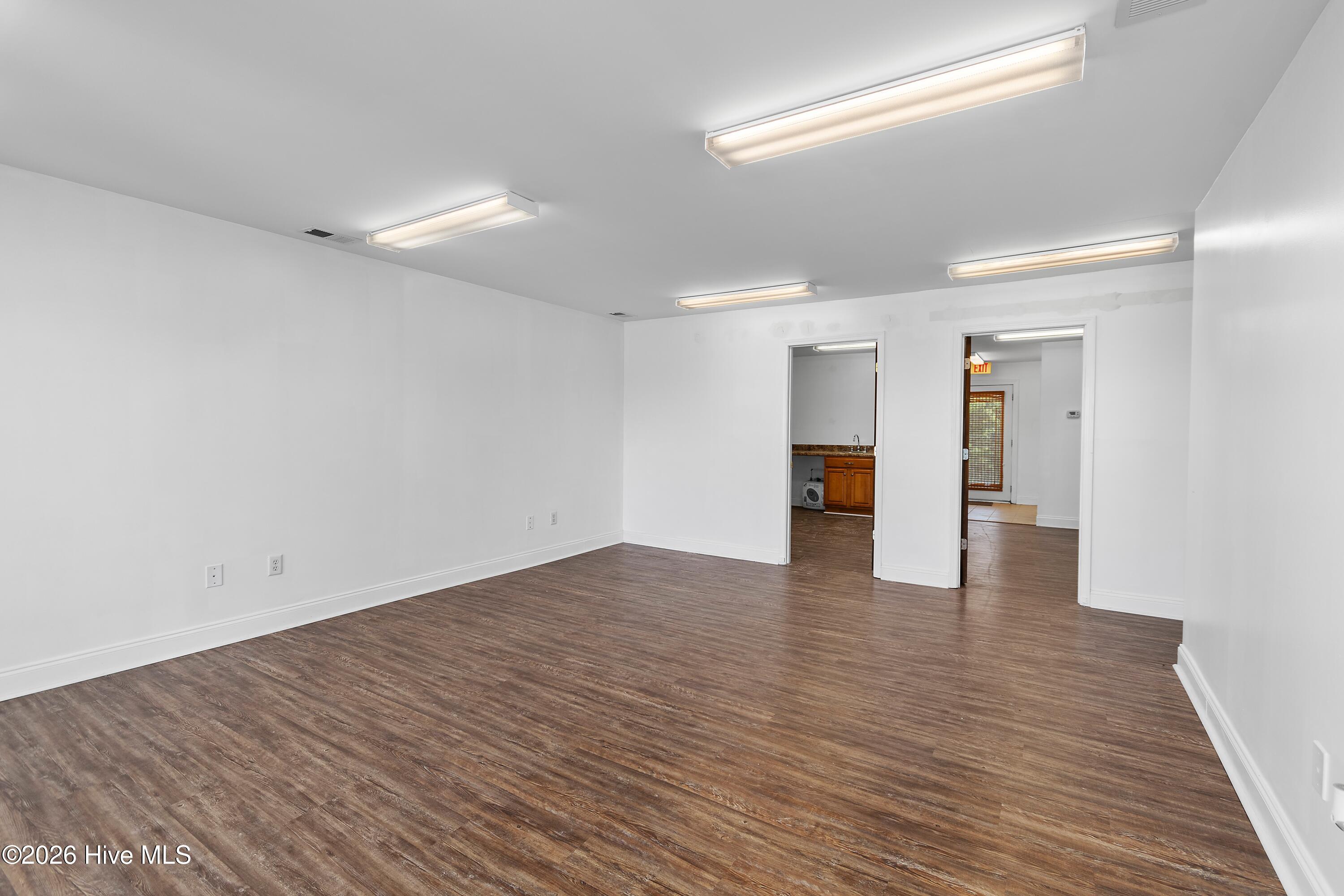 5016 E Oak Island Drive Apt 2