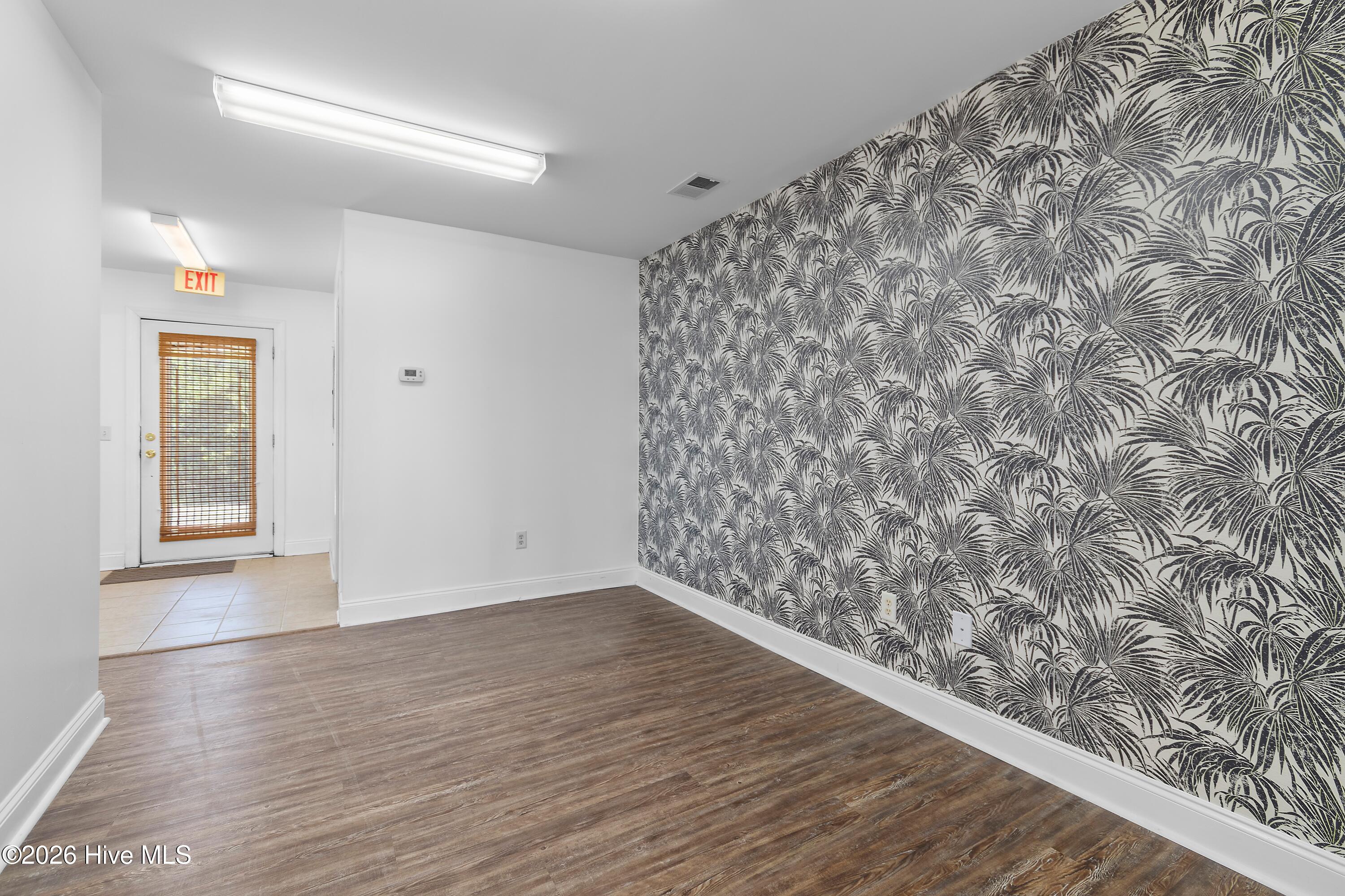 5016 E Oak Island Drive Apt 2