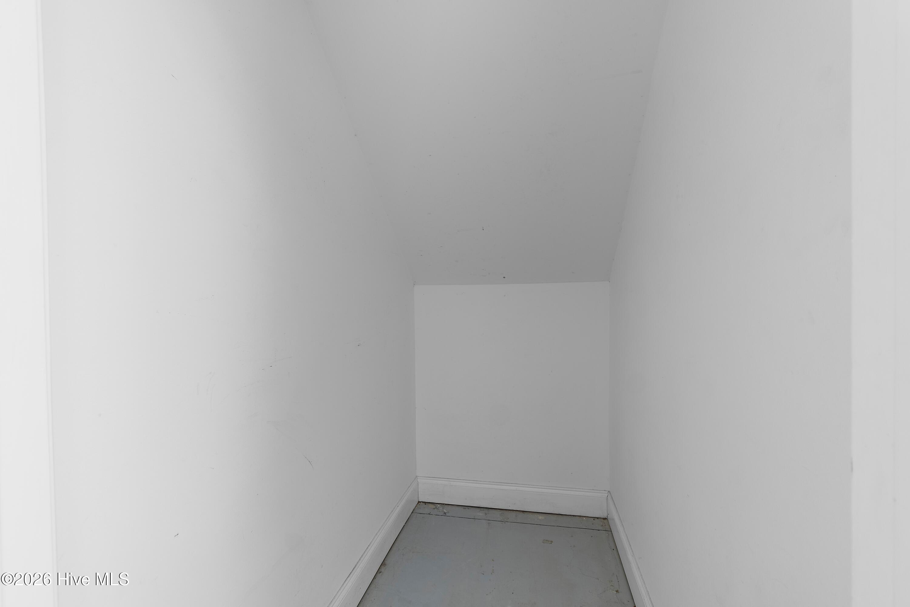 5016 E Oak Island Drive Apt 2