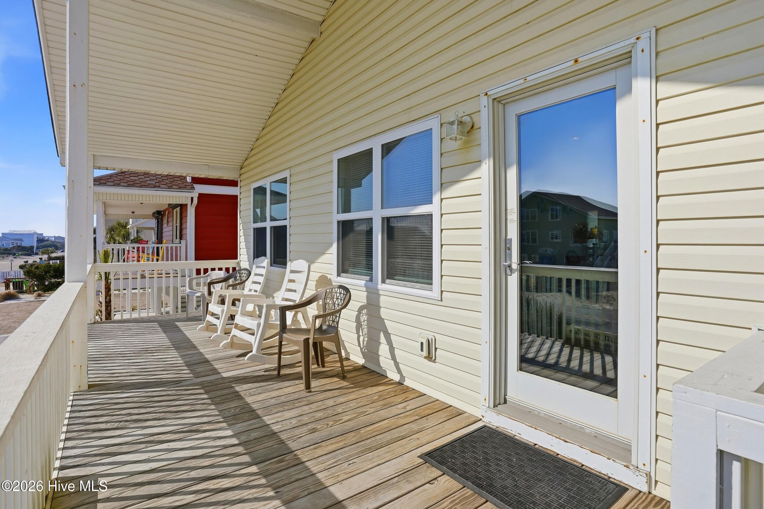 2004 W Beach Drive