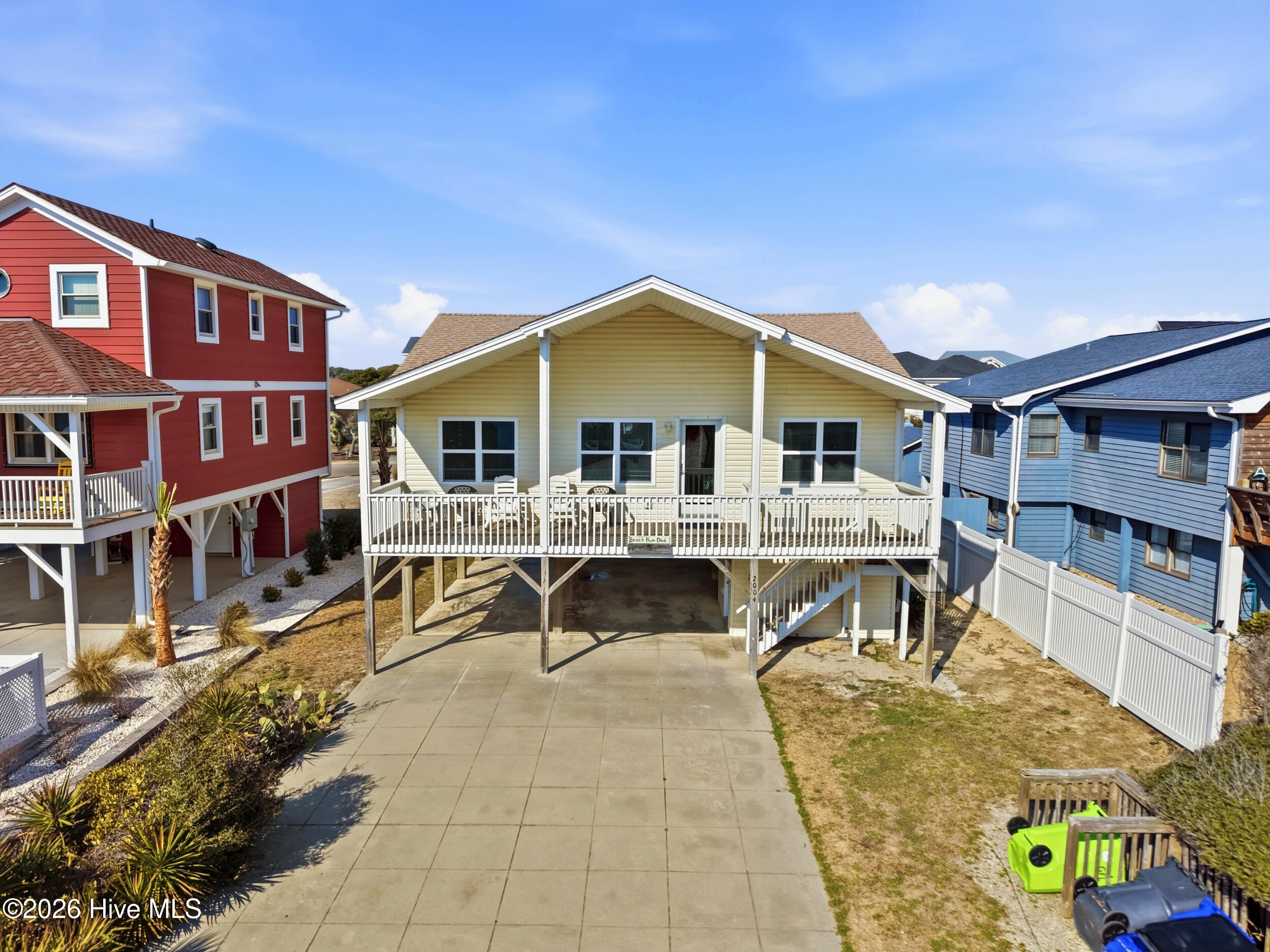 2004 W Beach Drive