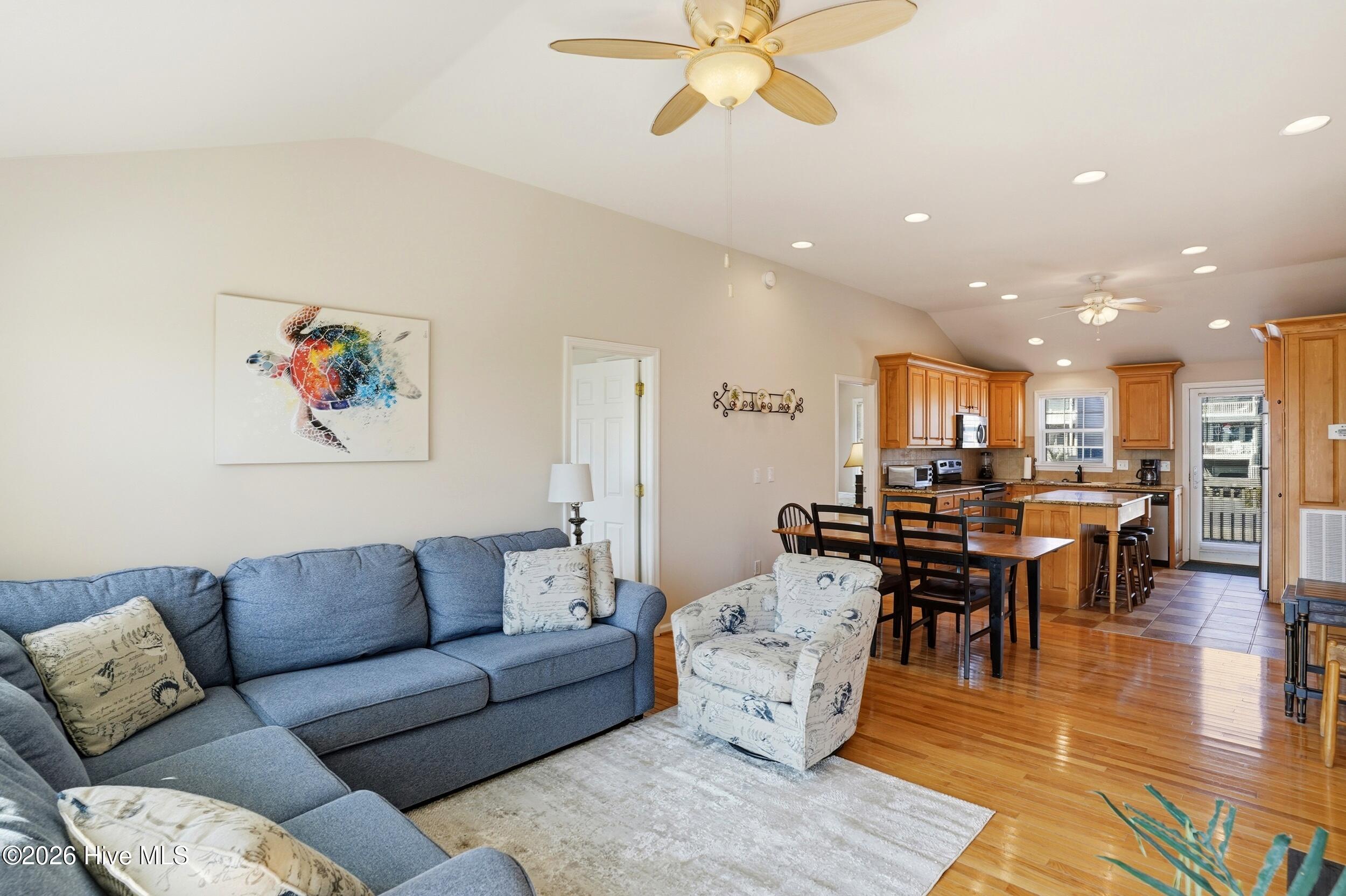 2004 W Beach Drive
