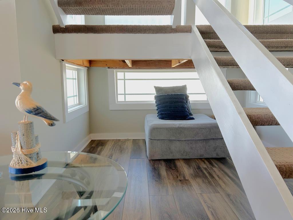 209 W Beach Drive
