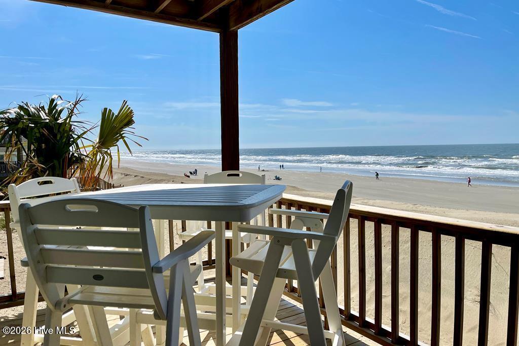 209 W Beach Drive